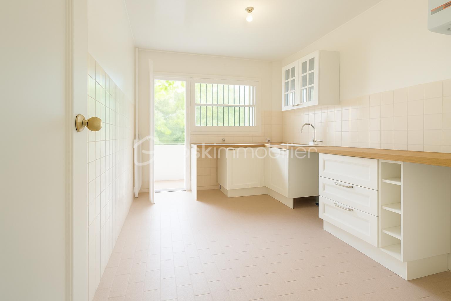 Appartement de 75,70 m² - cuisine 1 pub .png