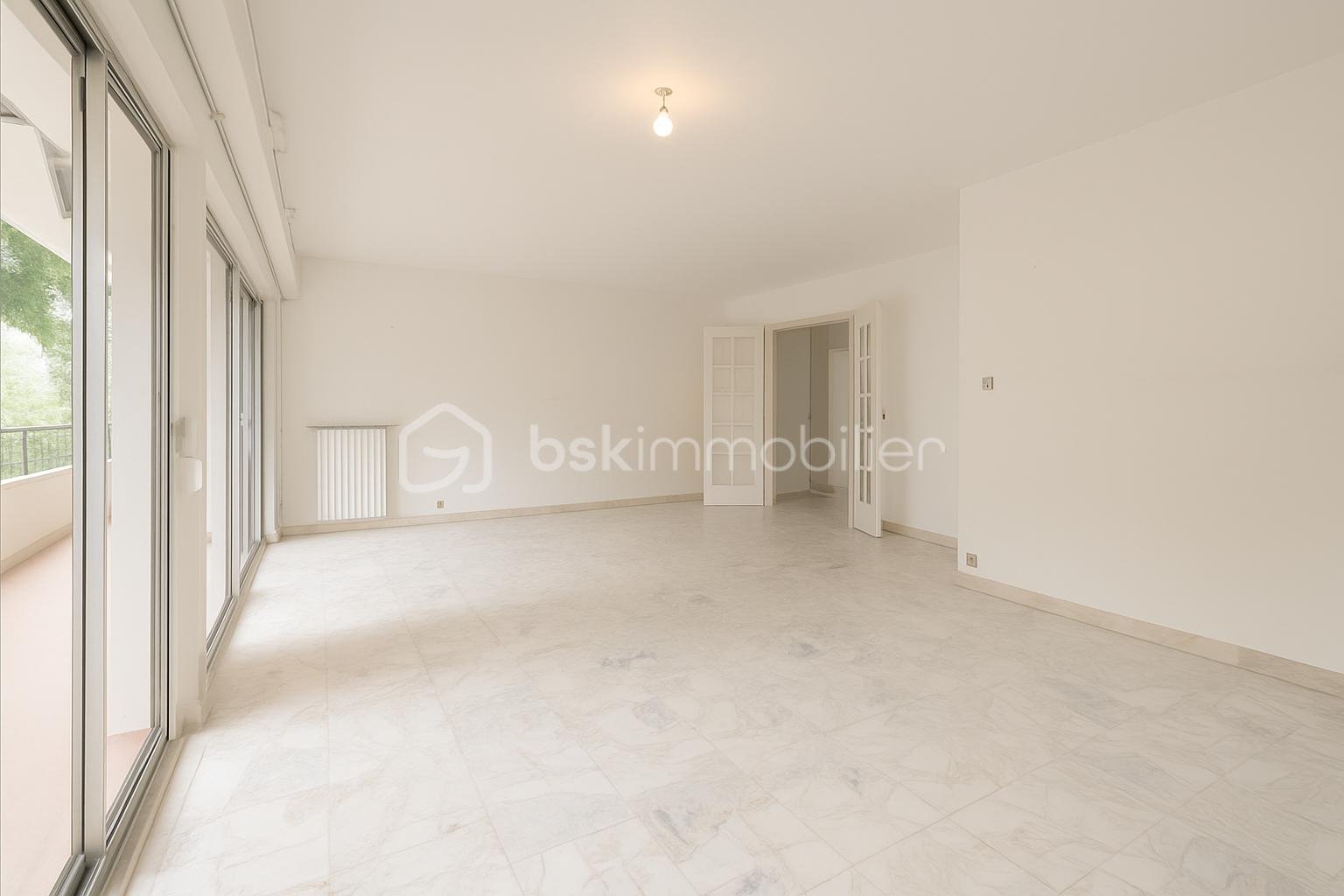 Appartement de 75,70 m² - sejour 2 pub.png