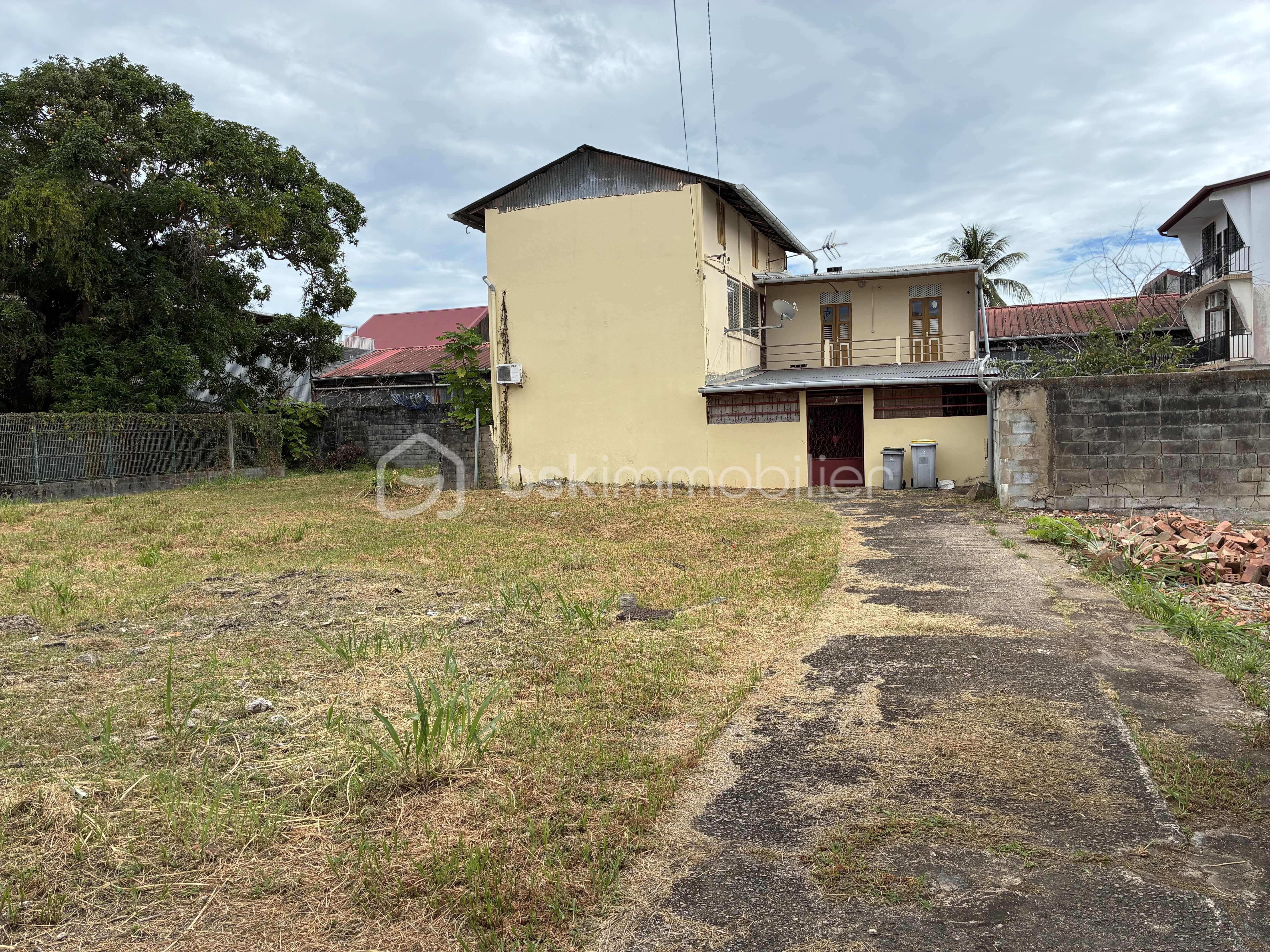 Maison ancienne de 244 m²