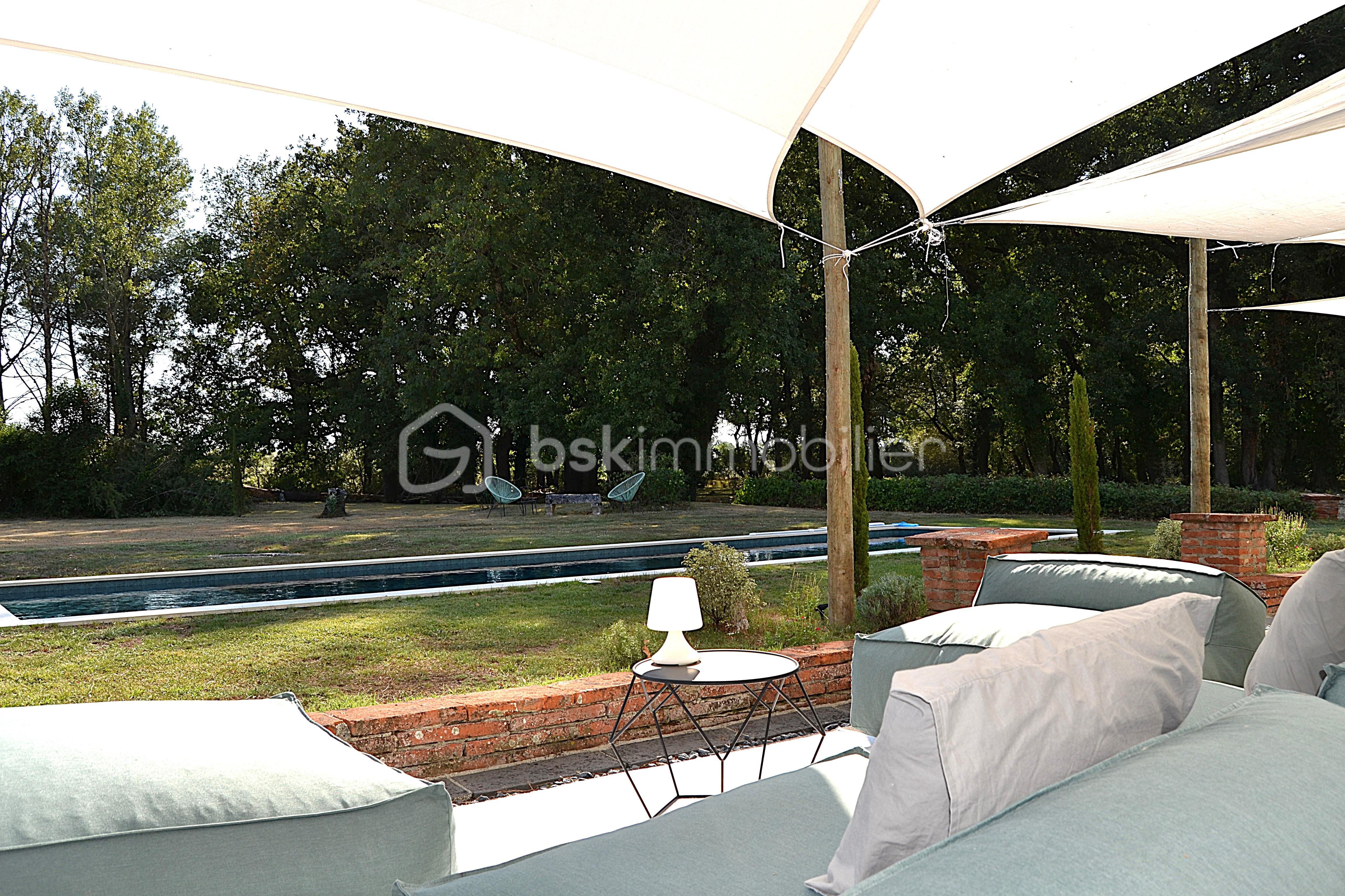 Bastide de 310 m² - Piscine copie.JPG