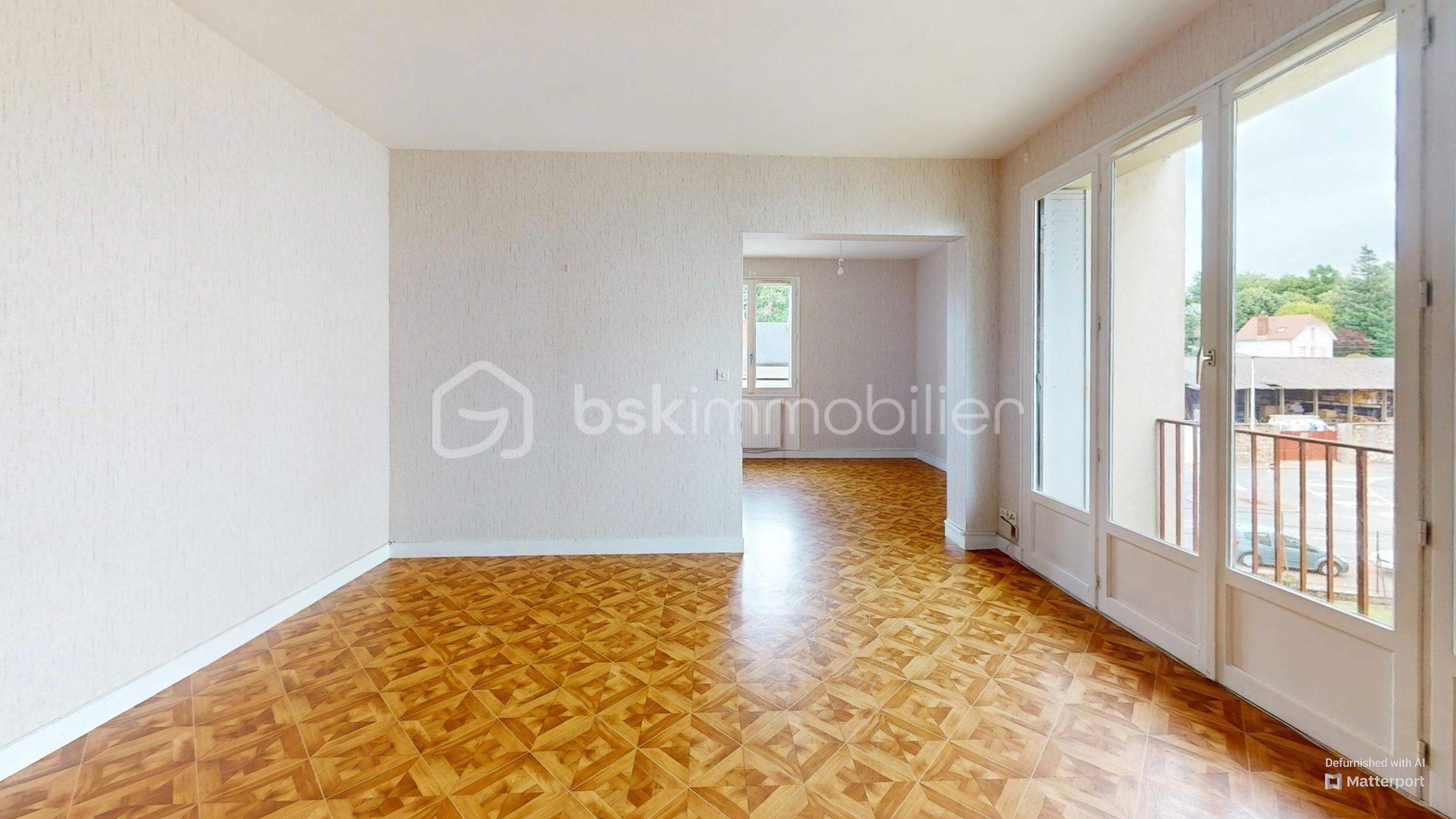Appartement de 73 m² - Appt-Gien-Living-Room-Defurnished.jpg