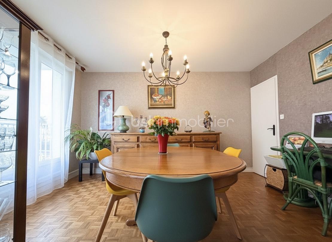 Appartement de 93 m² - feeaddcf-8388-4bdd-98cd-a06b17191d6b.jpg