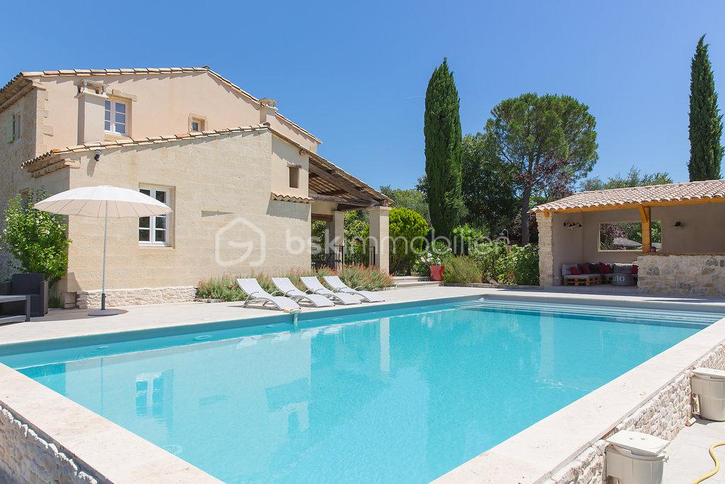 piscine et maison.jpg