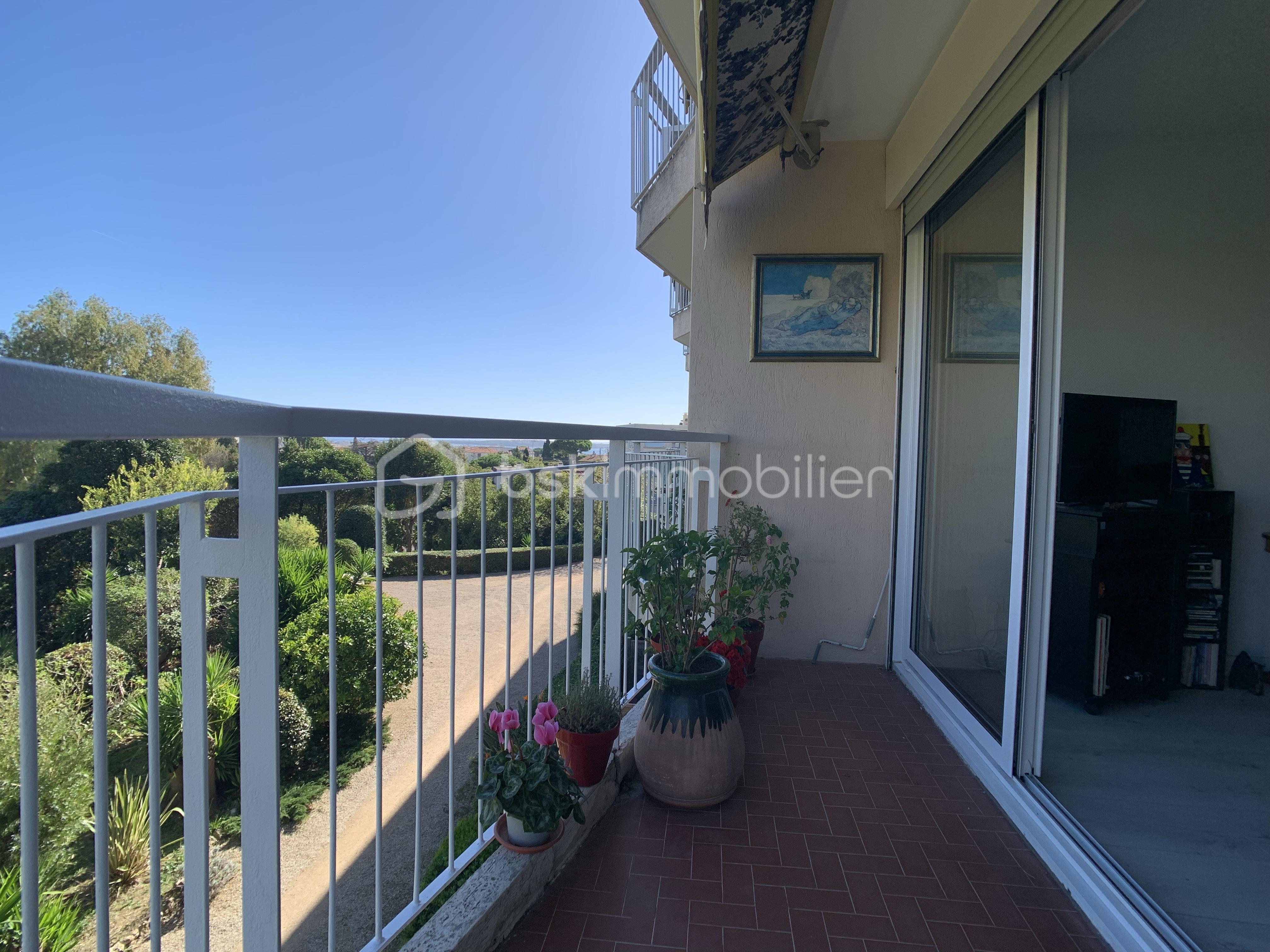 Appartement de 32,97 m² - tempImagehoHtIA.png