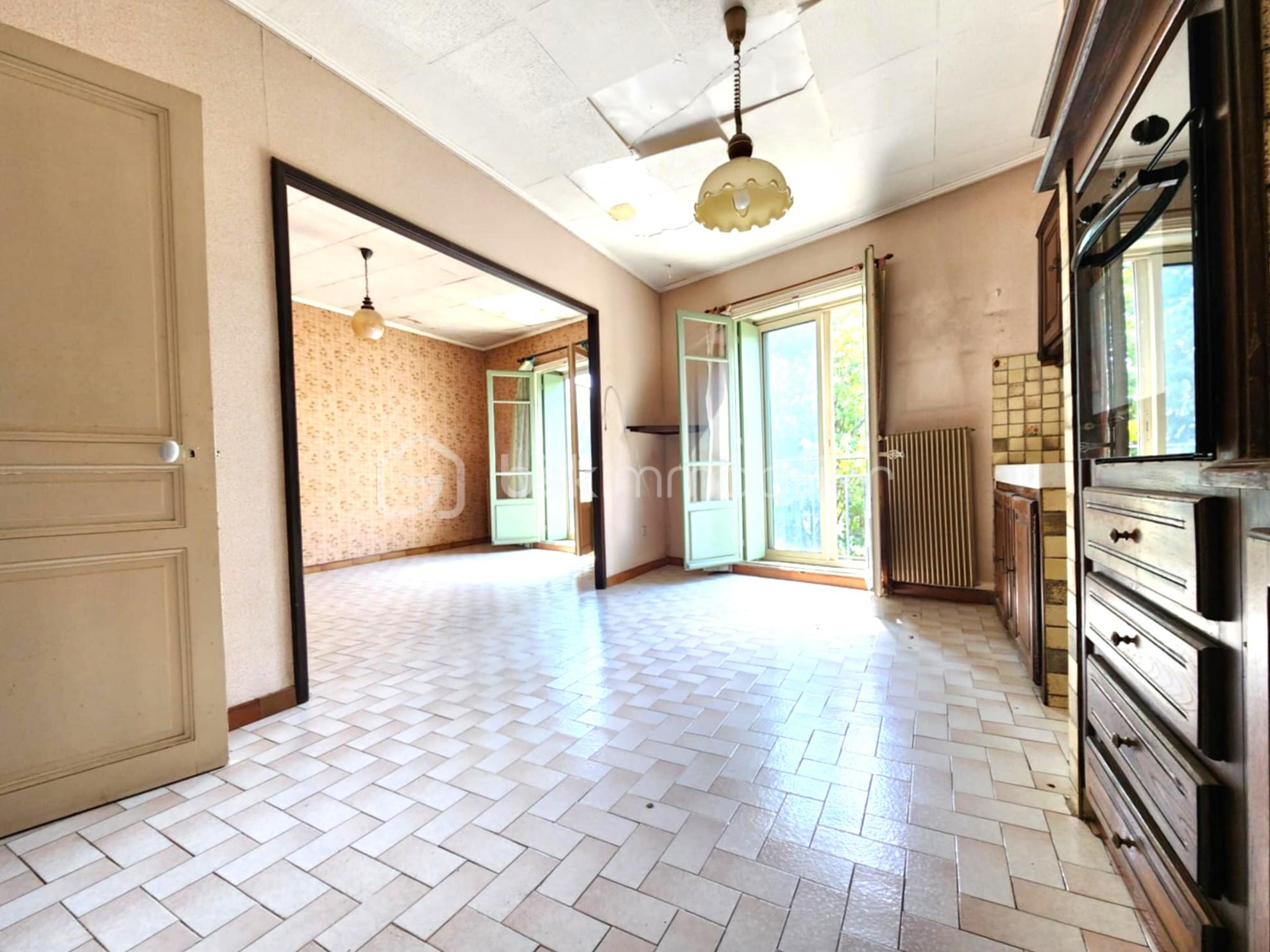 Appartement de 146,95 m² - 6f6753bc-c4b0-4d8e-92d8-bec027400a5a.jpg
