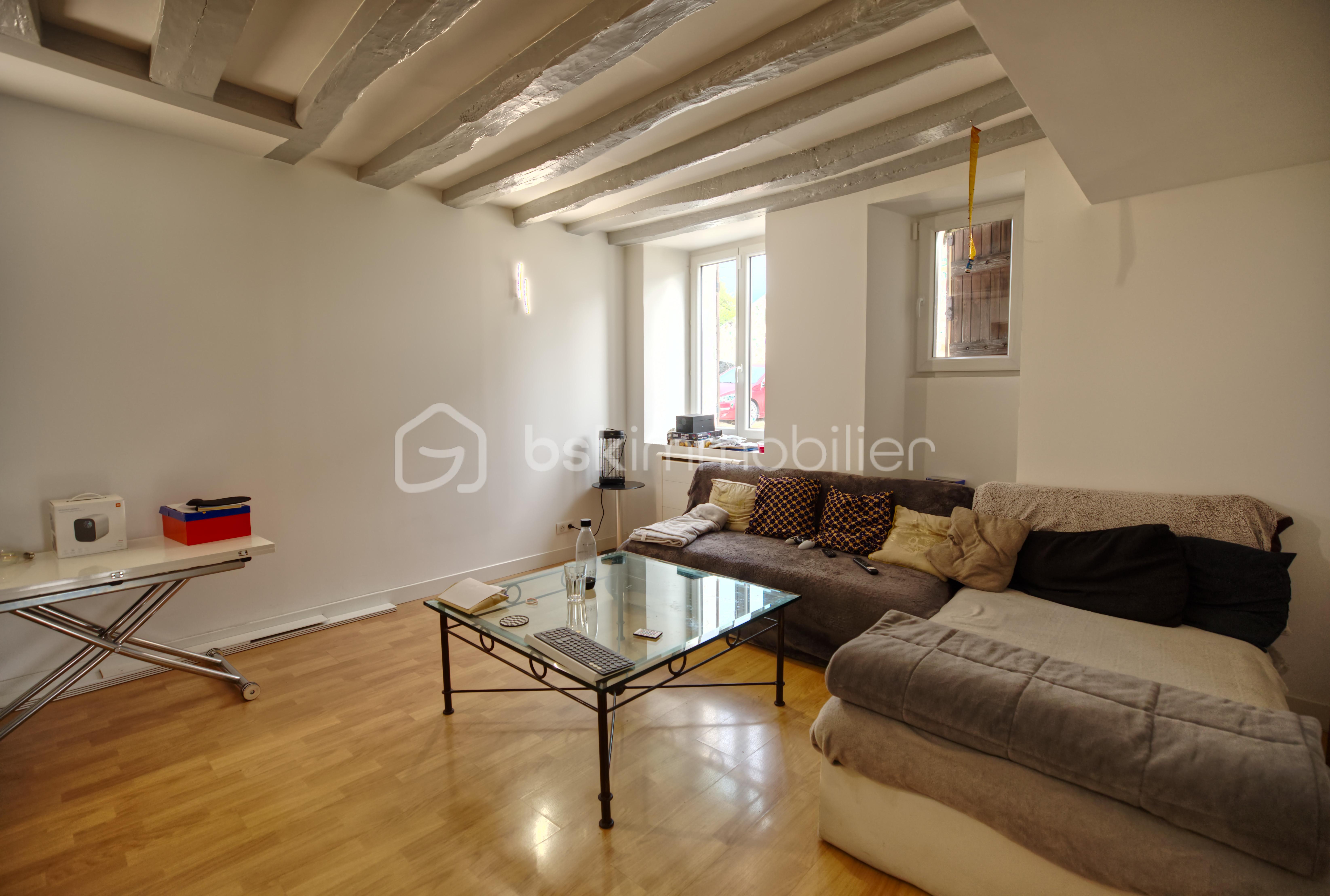 Maison ancienne de 130 m² - salon1.jpg