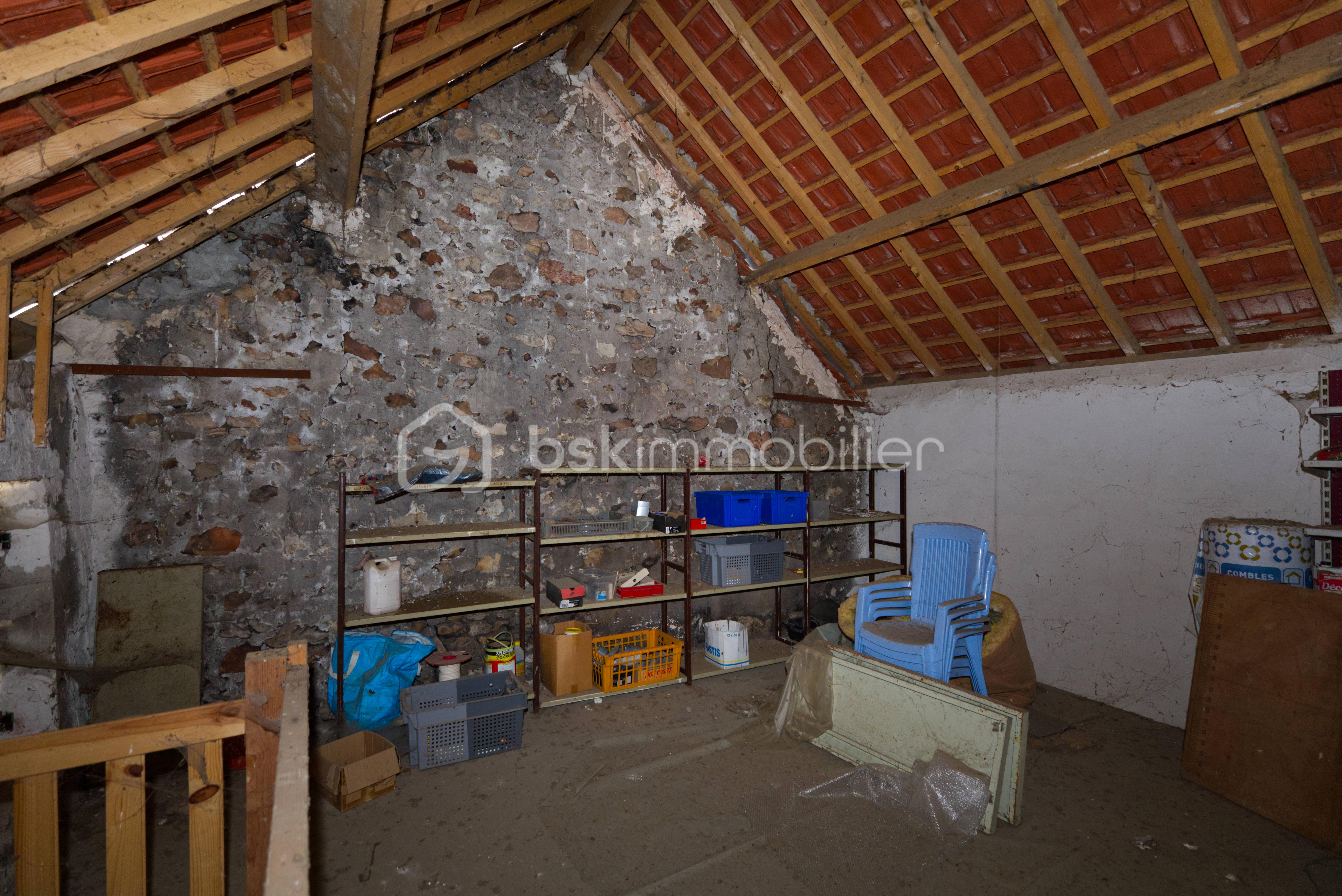 Maison ancienne de 130 m² - grange1.jpg