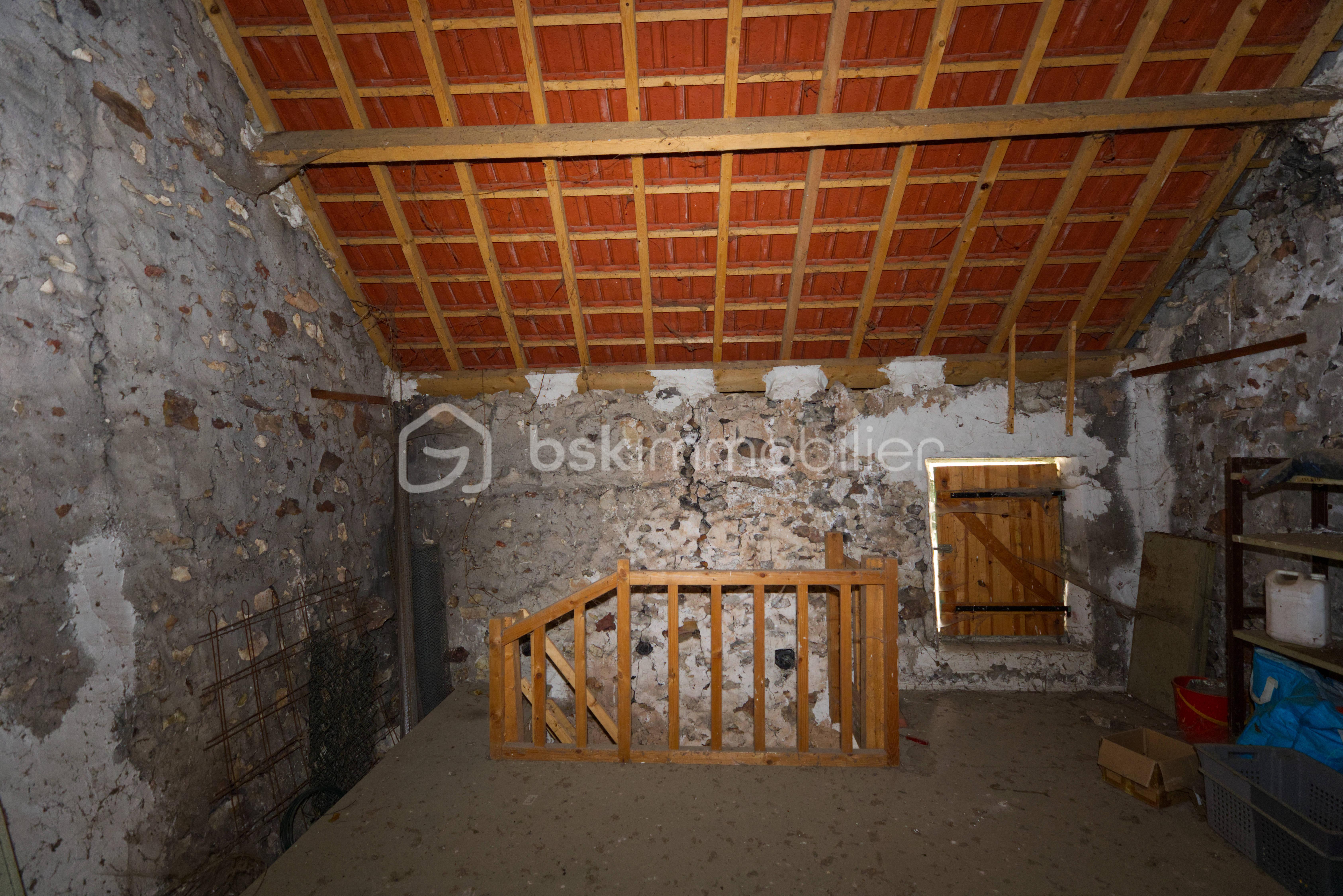 Maison ancienne de 130 m² - grange2.jpg