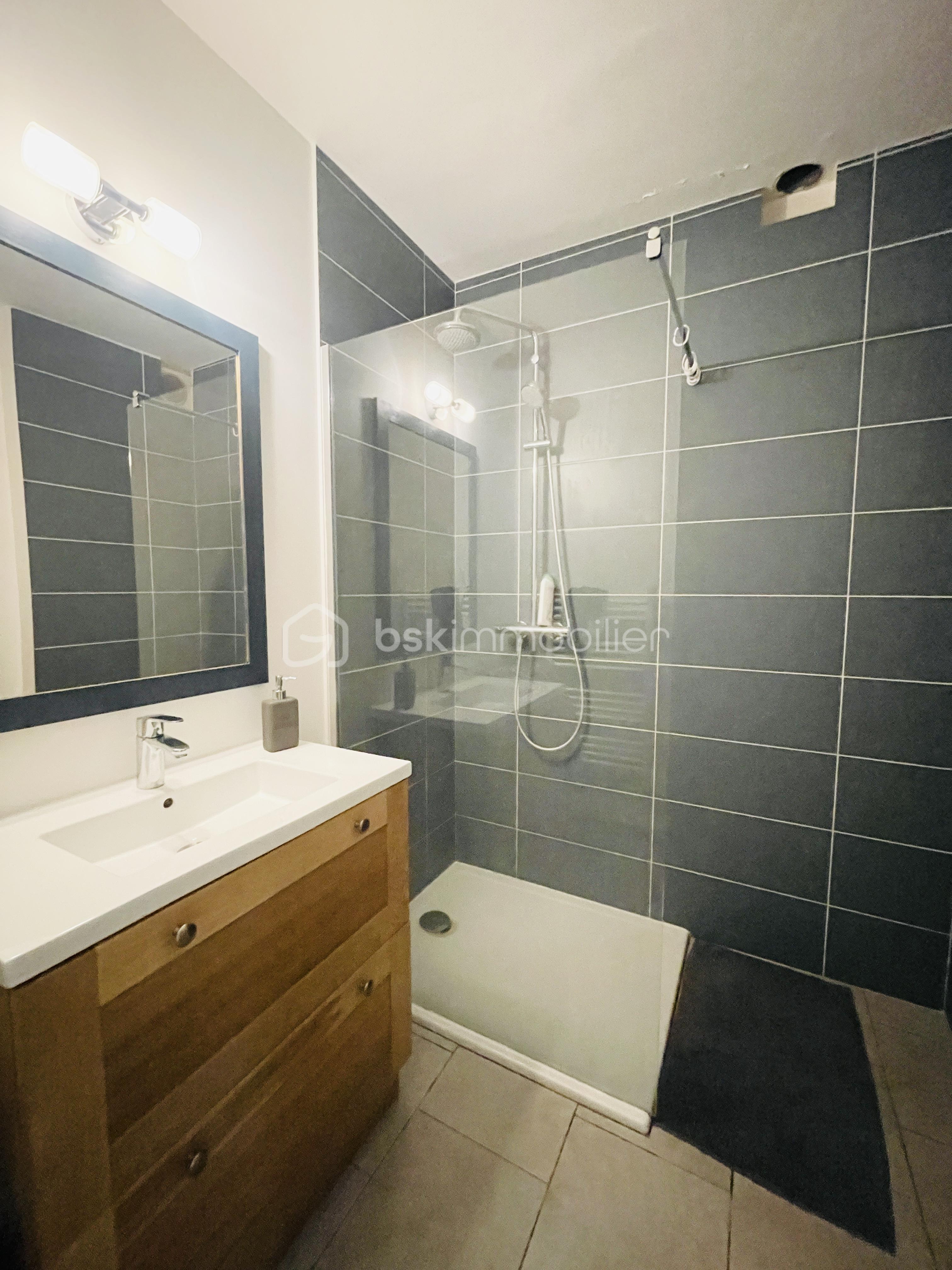 Duplex de 150 m² - salle de bain.jpg
