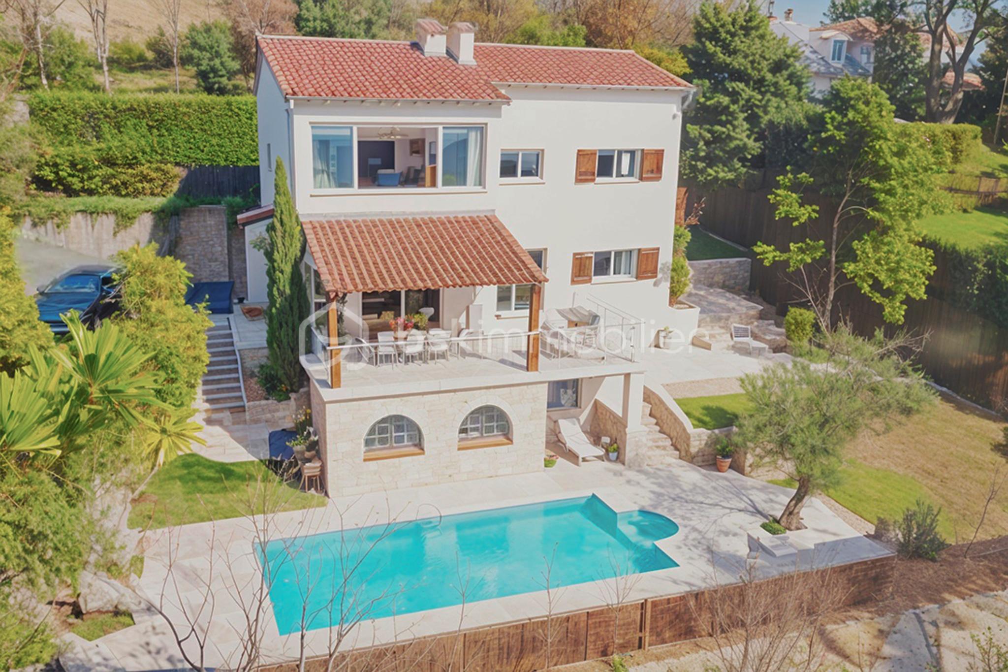 Maison en pierre de 175 m² - DroneIA1.jpg