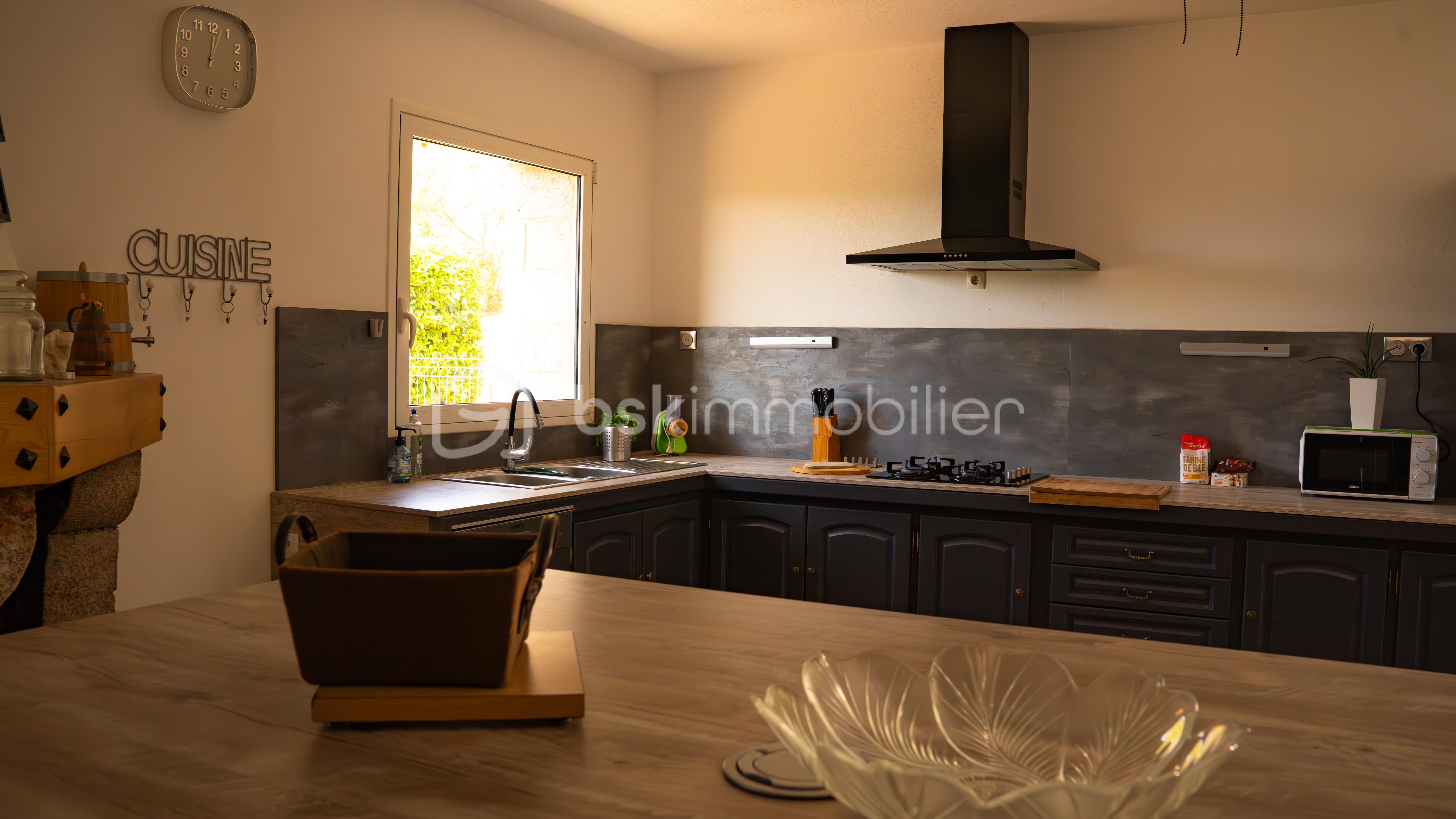 Maison en pierre de 263 m² - CA208539.jpg