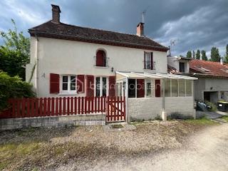 Maison traditionnelle de 90 m² - vue ext face.jpg