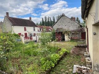 Maison traditionnelle de 90 m² - VUE GRANGE ET MAISON.jpg