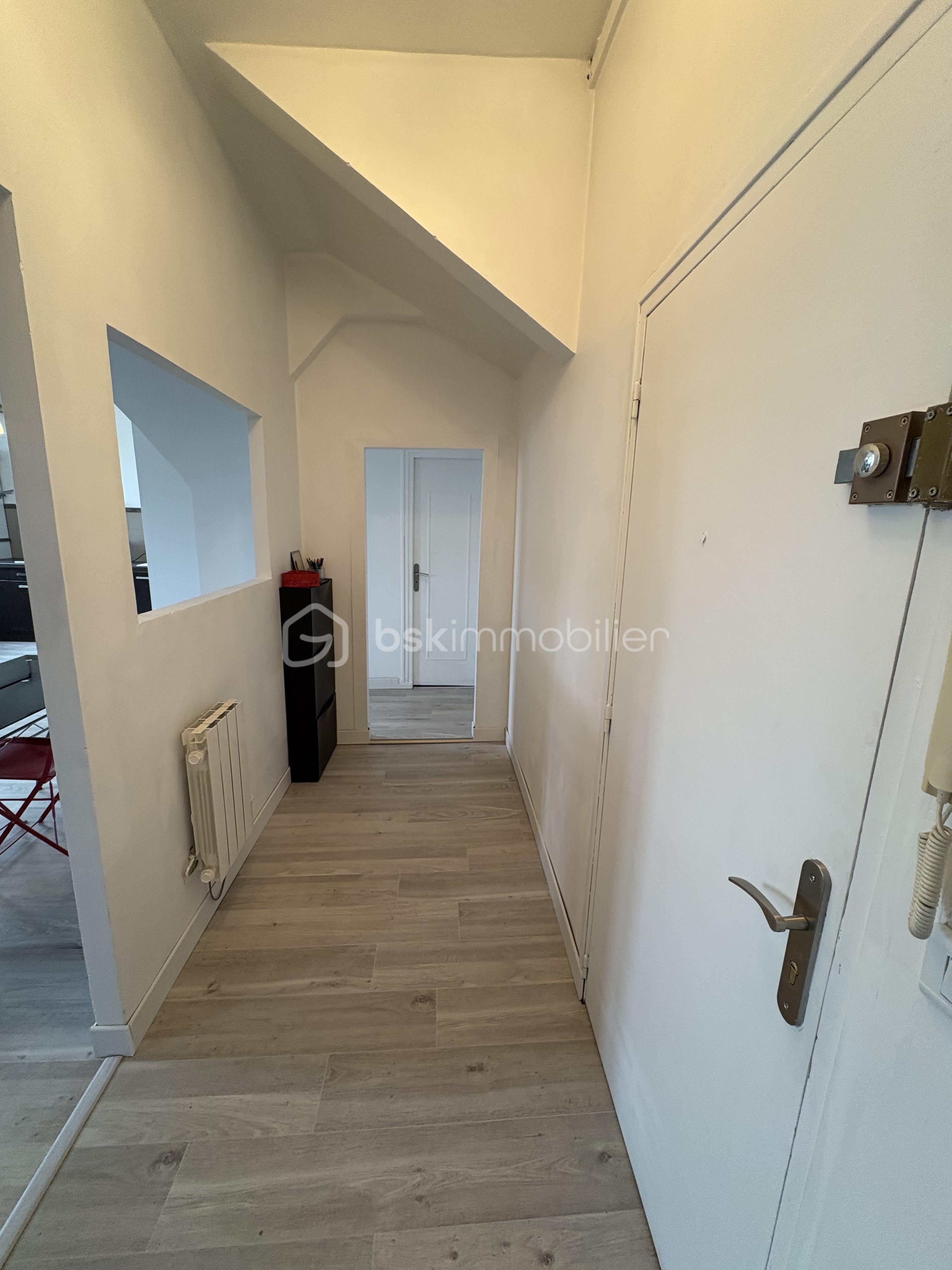Appartement de 59,96 m² - entrée.jpg