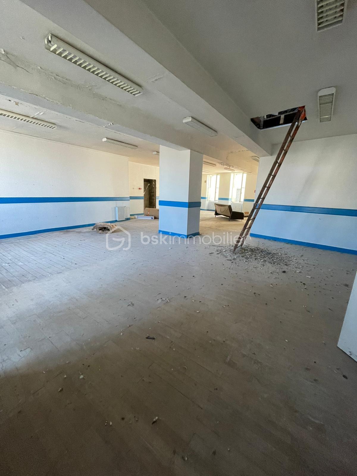 Maison de 500 m² - WhatsApp Image 2025-09-18 at 19.51.55 (3).jpeg