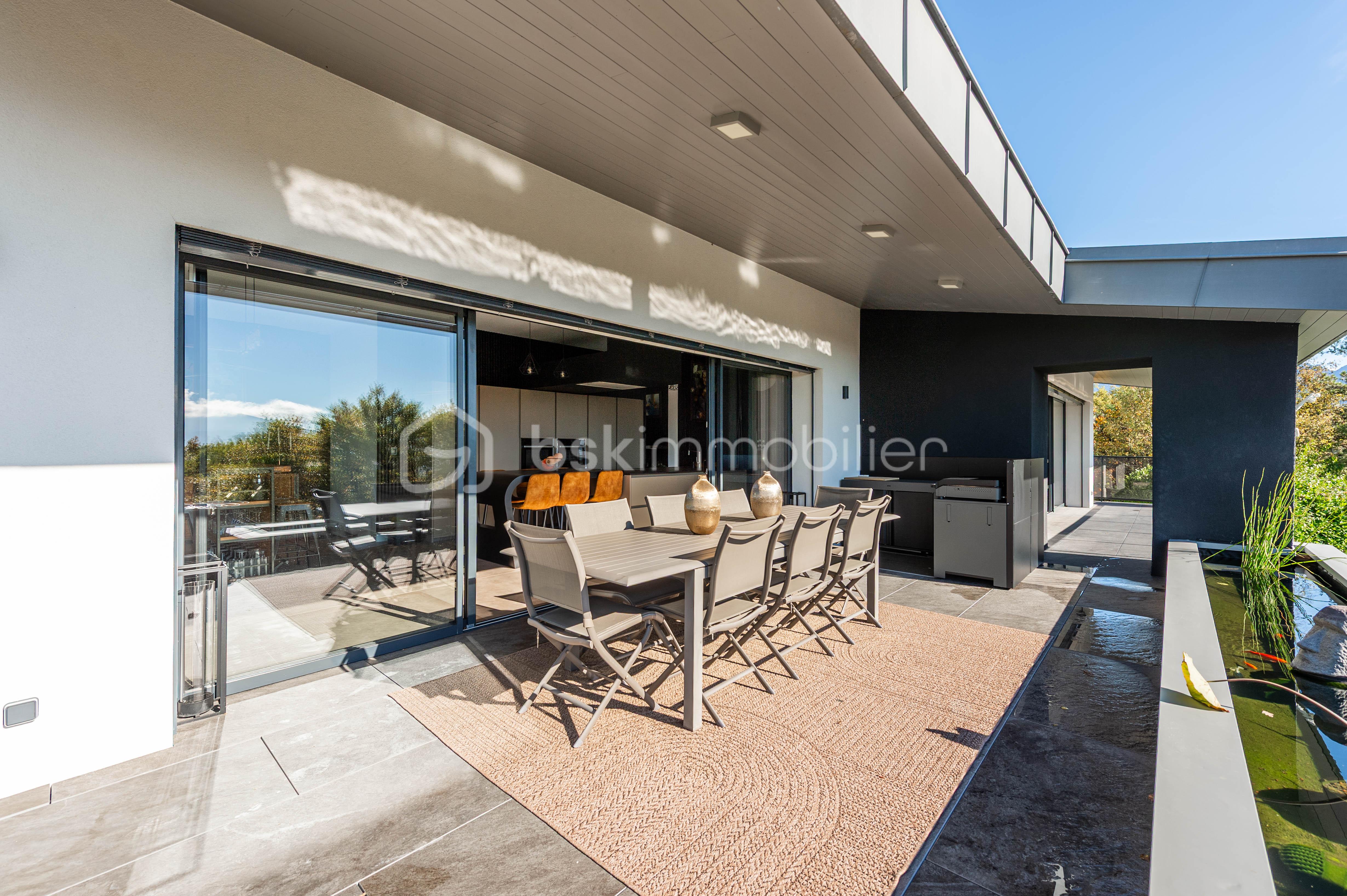 Villa de 300 m² - Terrasse cuisine.JPG