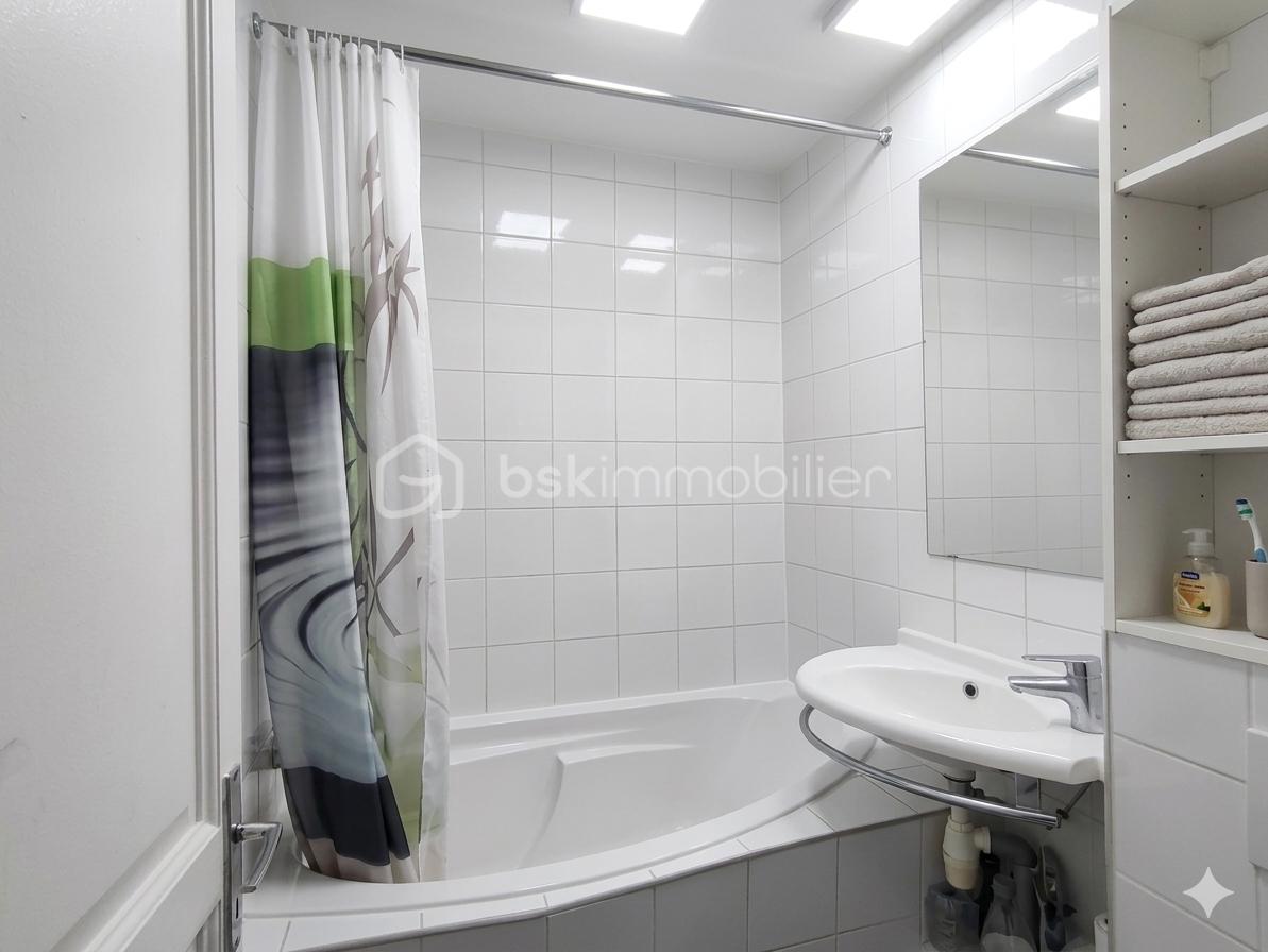 9 douche 2eme etage.png