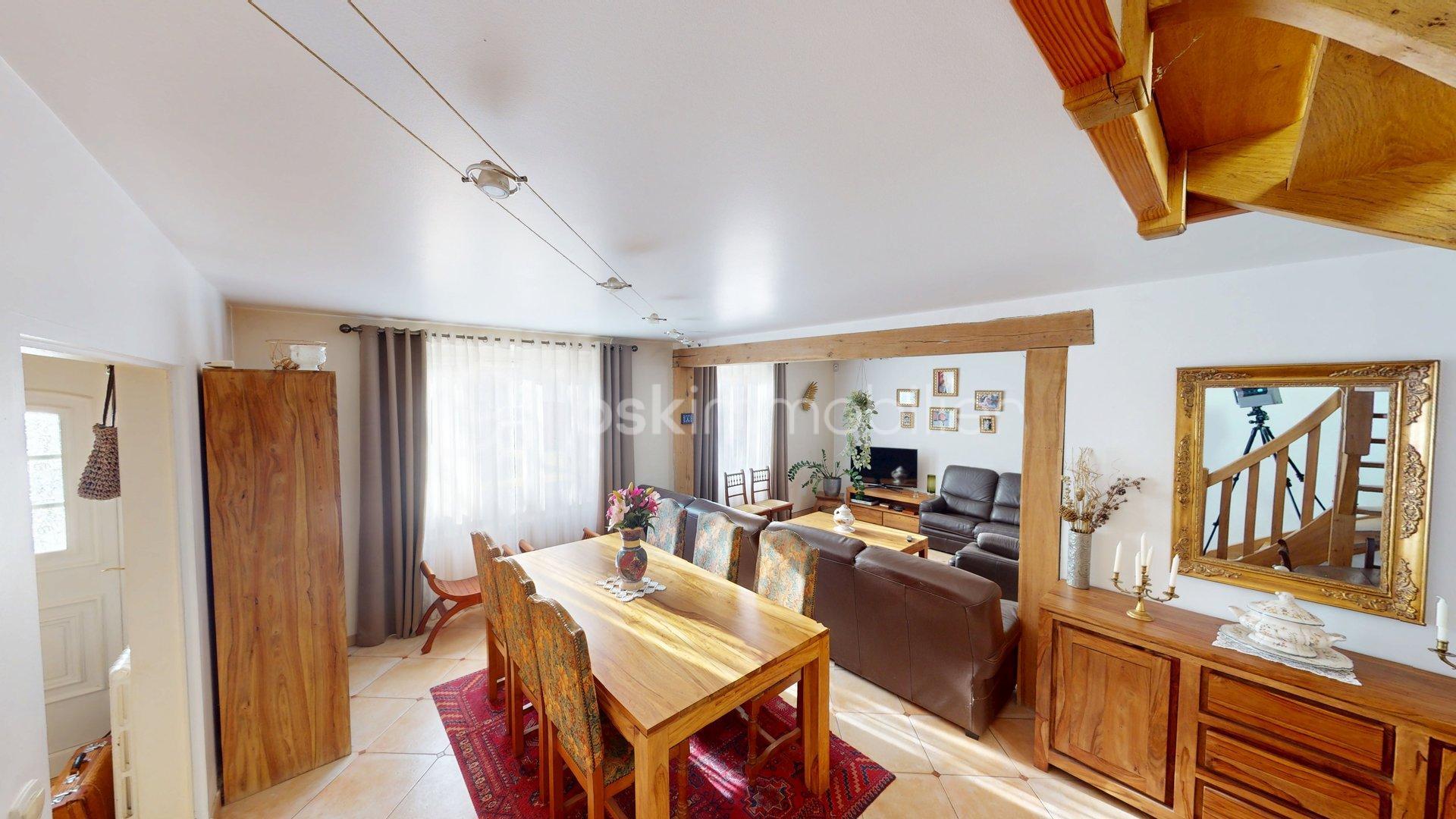 Corps de ferme de 126 m² - Maison-7-Pieces-Meziers-02042026_193318.jpg