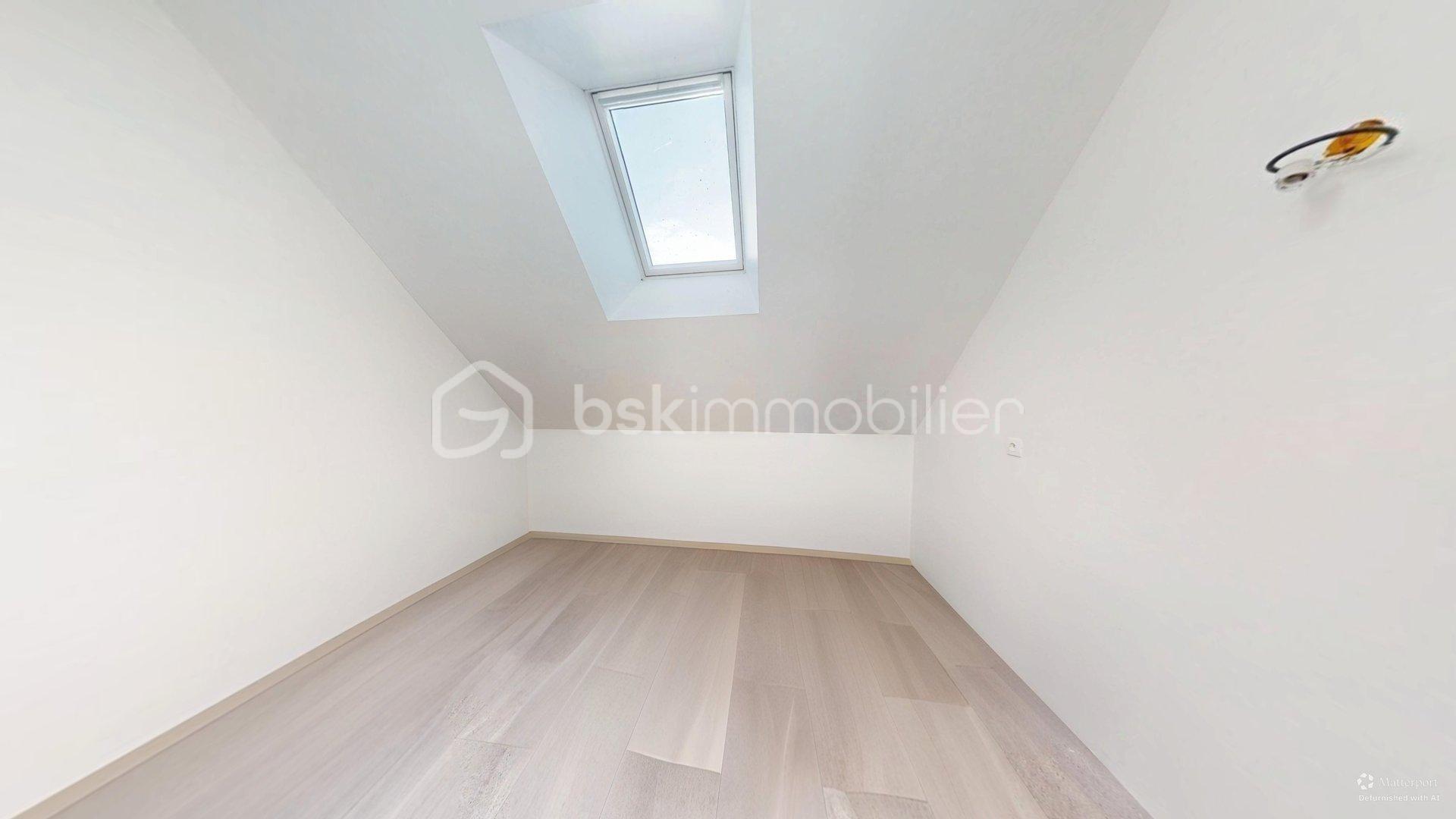 Corps de ferme de 126 m² - Maison-7-Pieces-Meziers-02042026_193832_defurnished.jpg