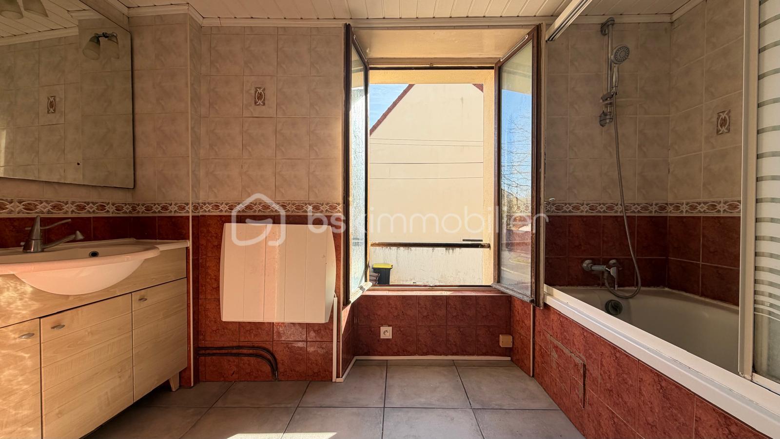 Maison de 112 m² - WhatsApp Image 2025-11-03 à 11.09.42_532132a9.jpg