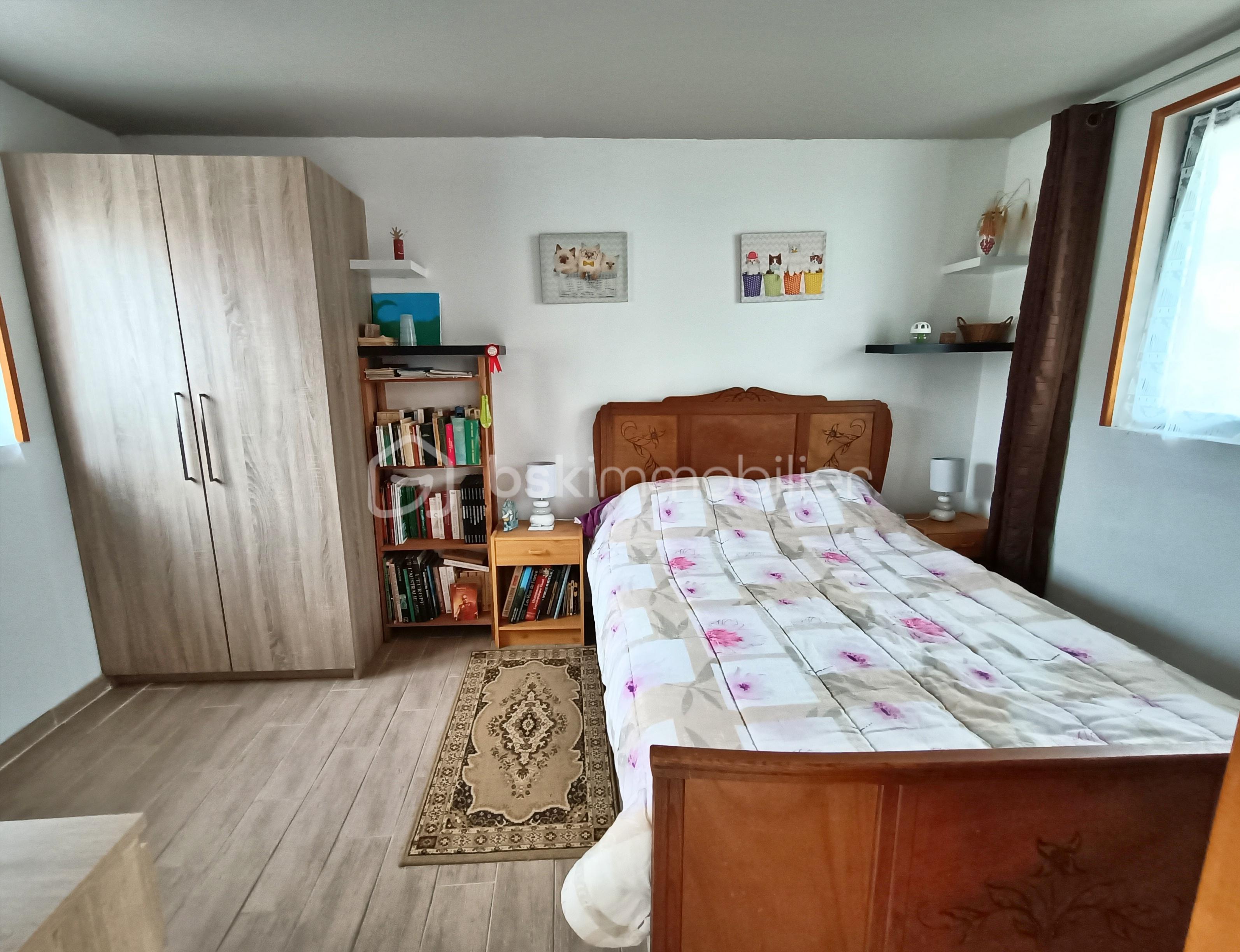 Maison de village de 48,10 m² - Chambre.jpg