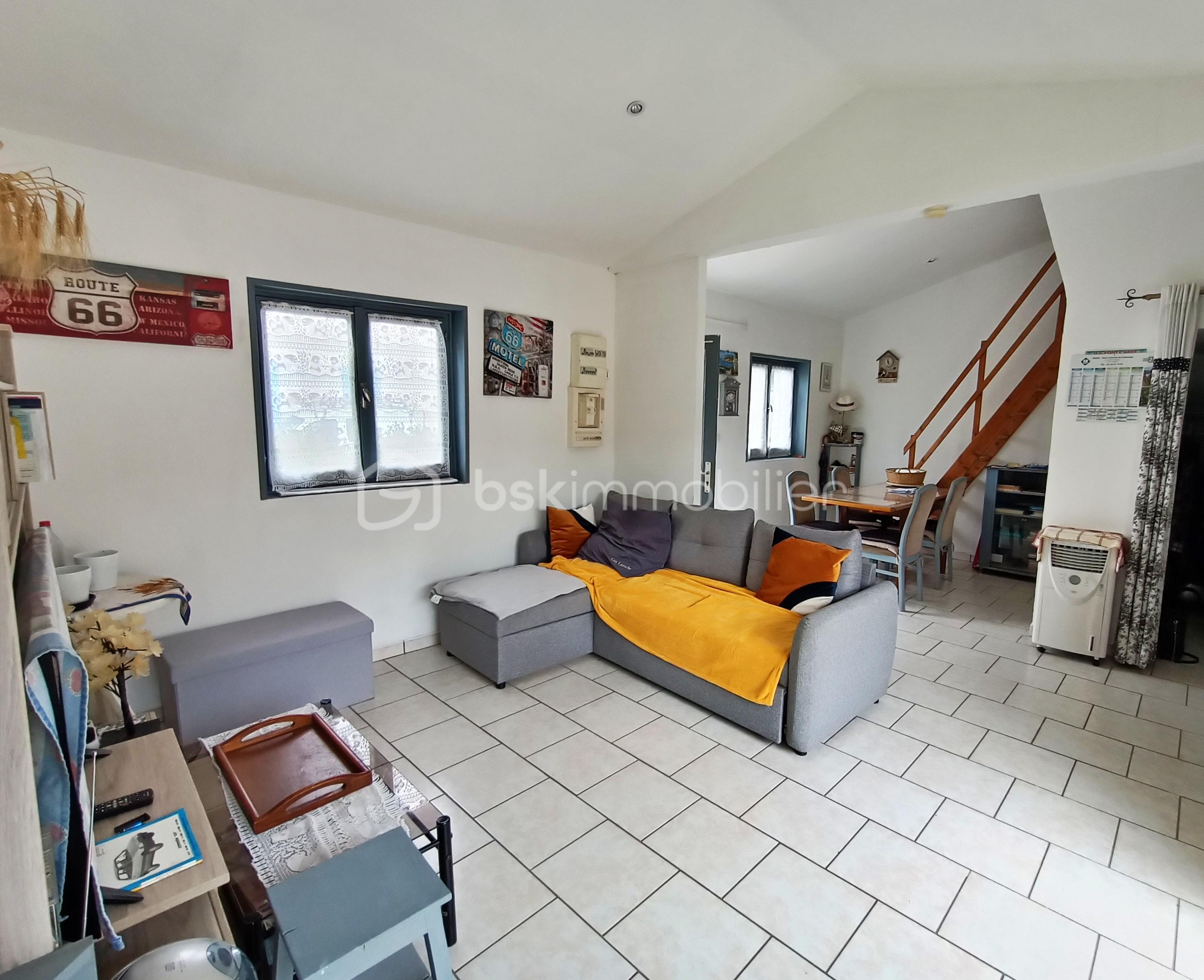 Maison de village de 48,10 m² - Salon.jpg