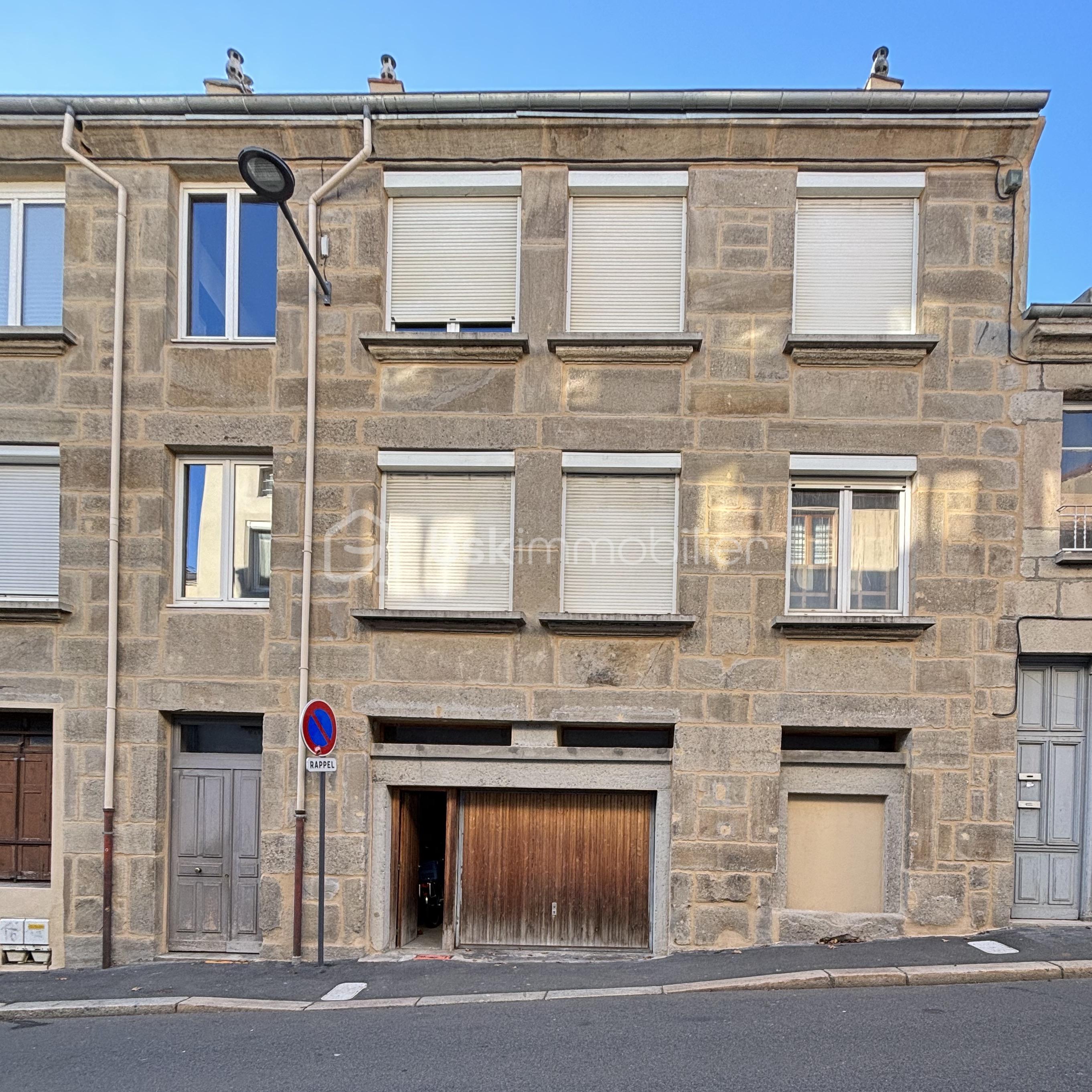 Immeuble mixte de 318 m² - 15 coté rue face 12:23 copie.jpeg