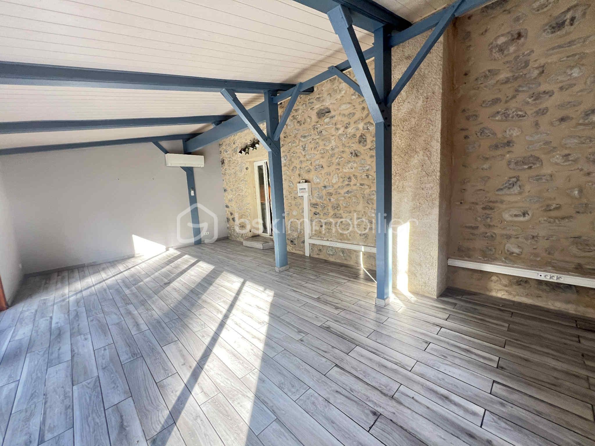 Maison de 90 m² - 4ee72b8f-7b78-4caa-9bb0-16d21c94b834.jpeg