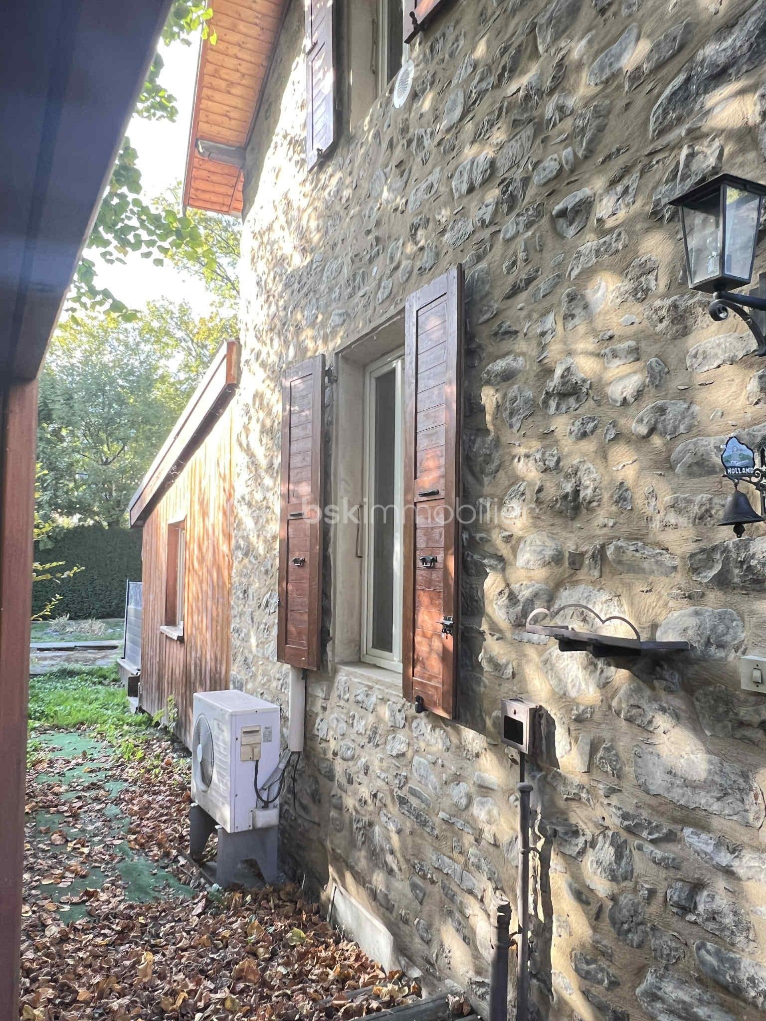 Maison de 90 m² - 5358cfa9-e425-4f0a-a289-33d31a1f5d9a.jpeg