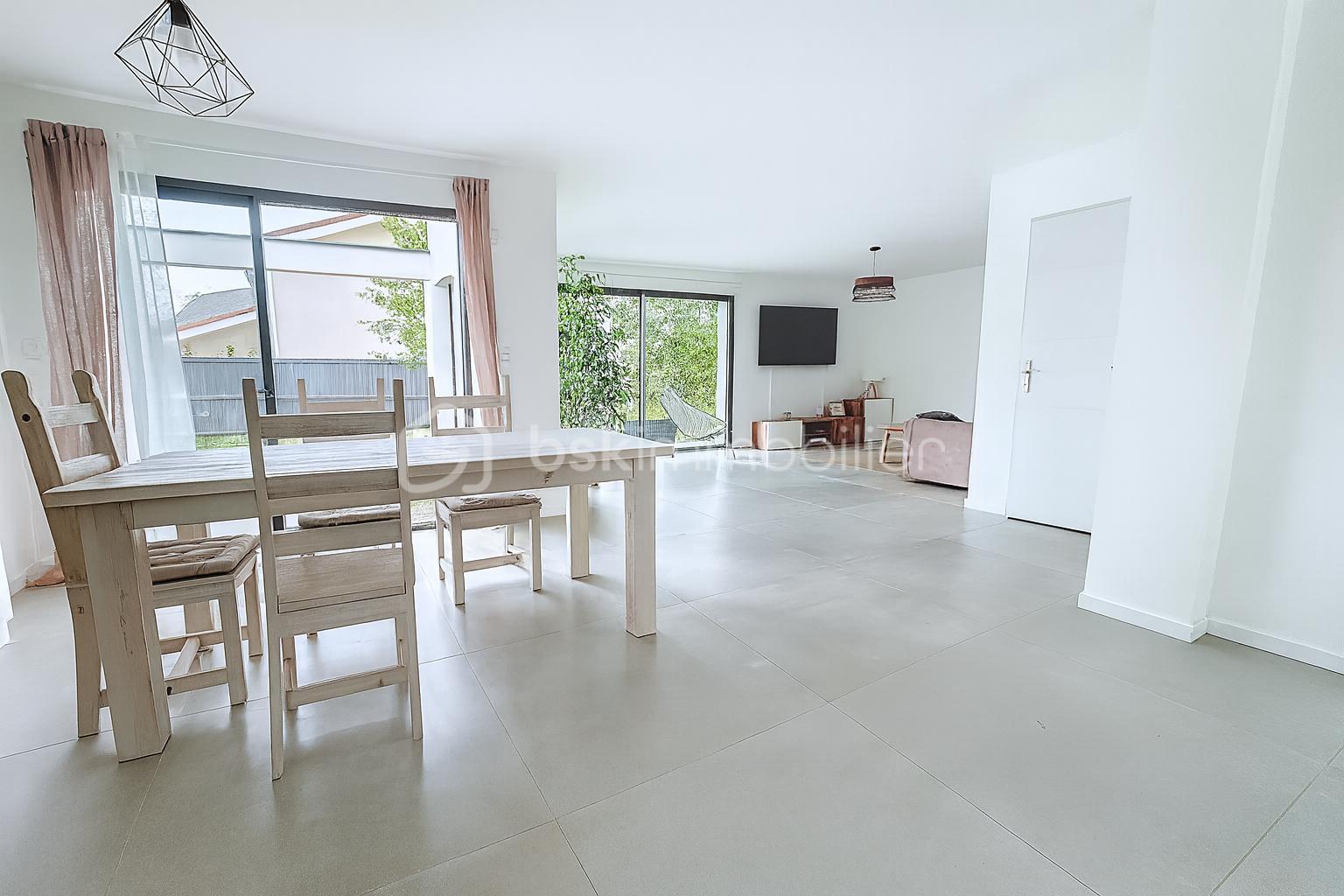 Maison de 115 m² - 8e3307bc53a061b6d4bcaf150e63c269.png