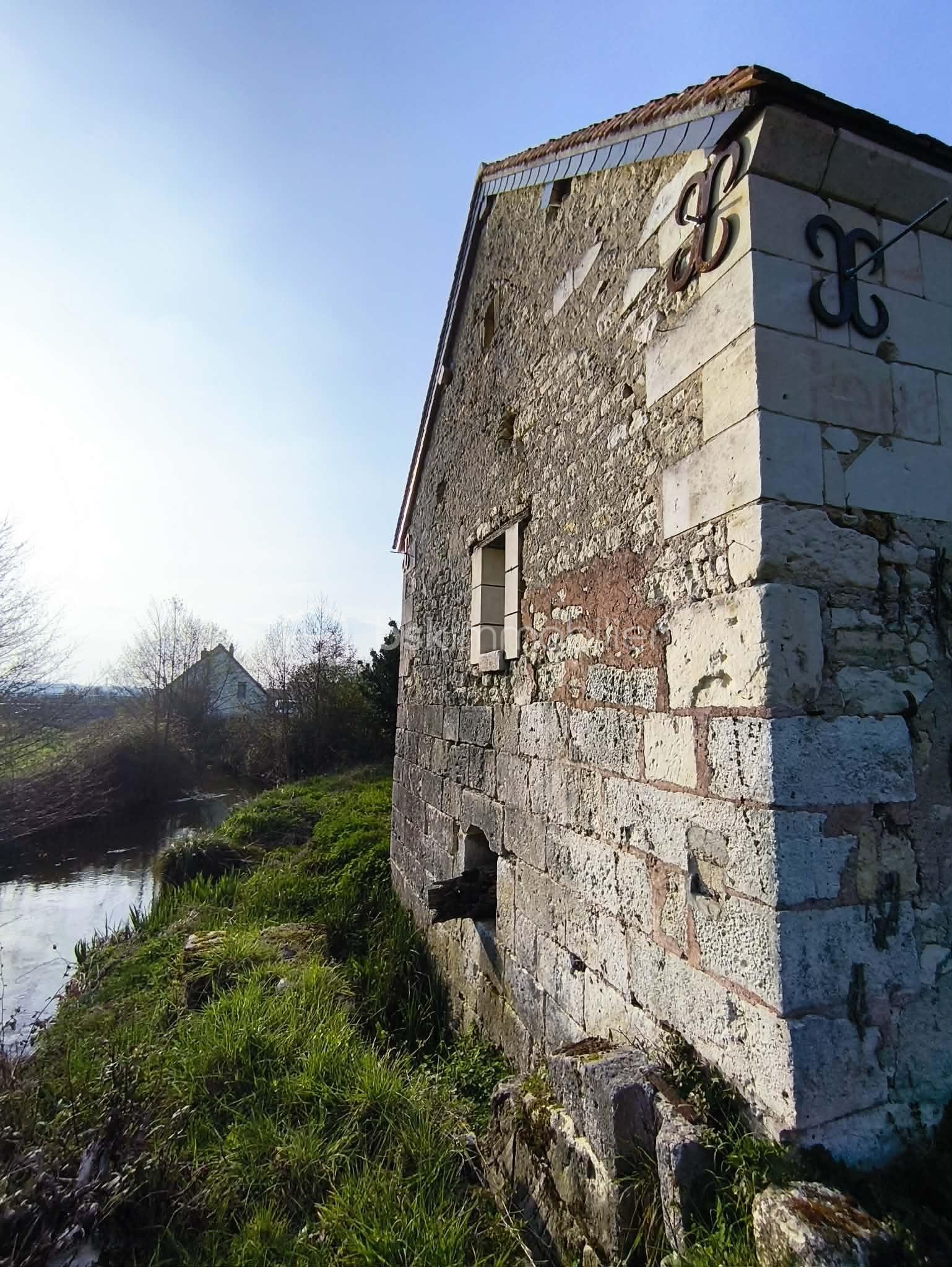 30b043d1-06d4-4802-8df4-cb4c2bdc4a58.jfif