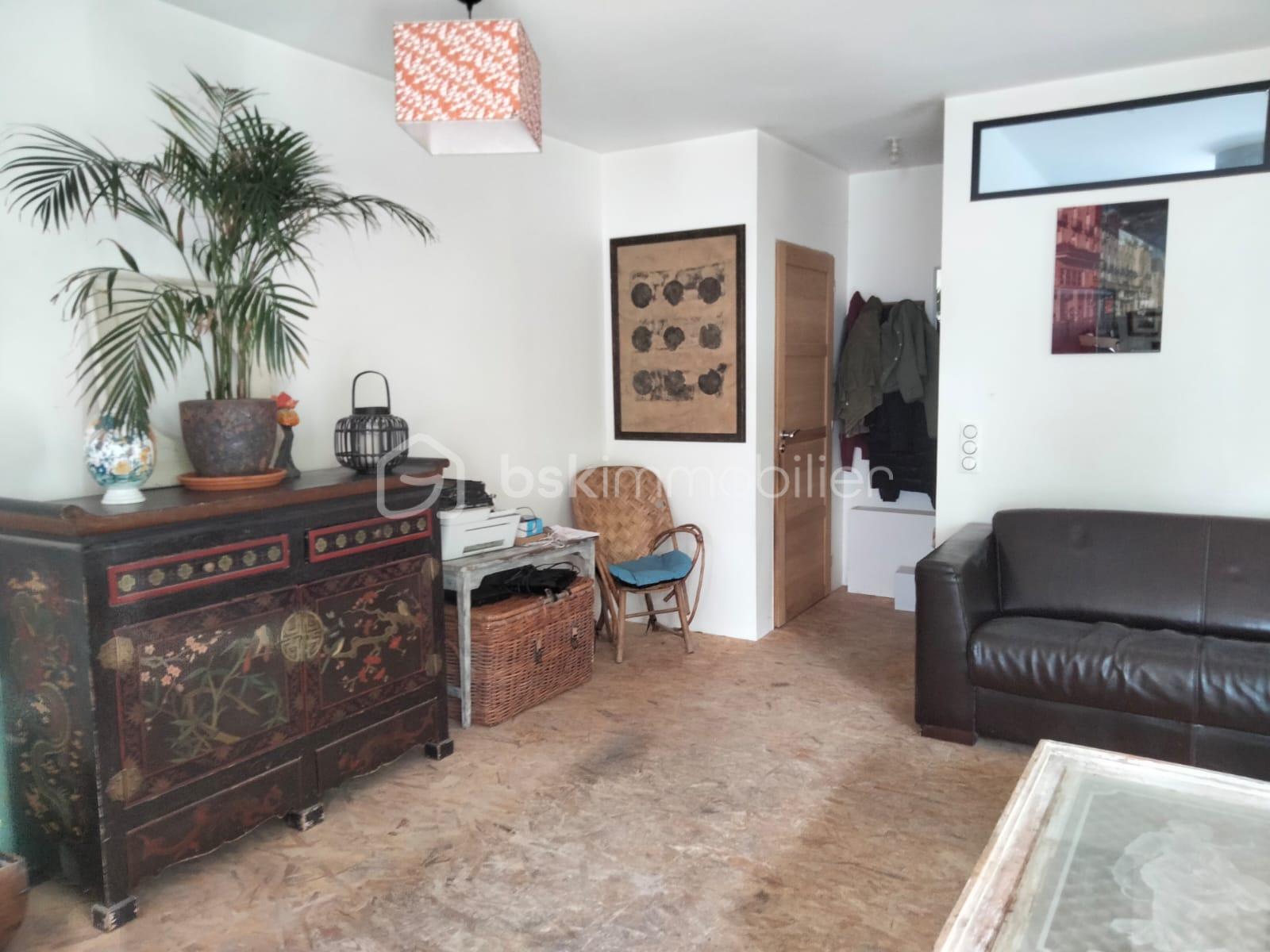 Maison contemporaine de 137 m² - IMG-20250811-WA0001.jpg
