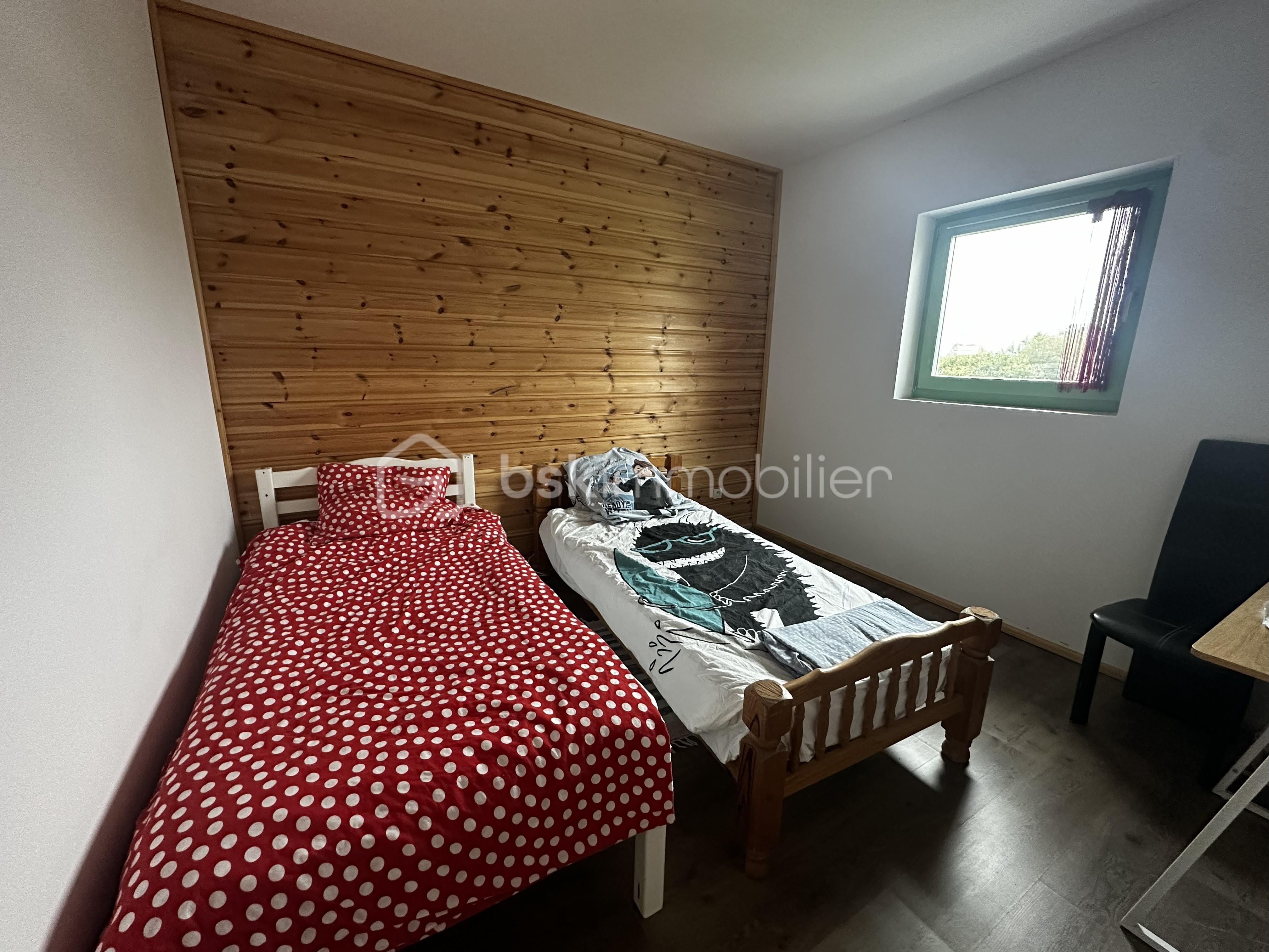 Maison de 83 m² - chambre 1.jpg