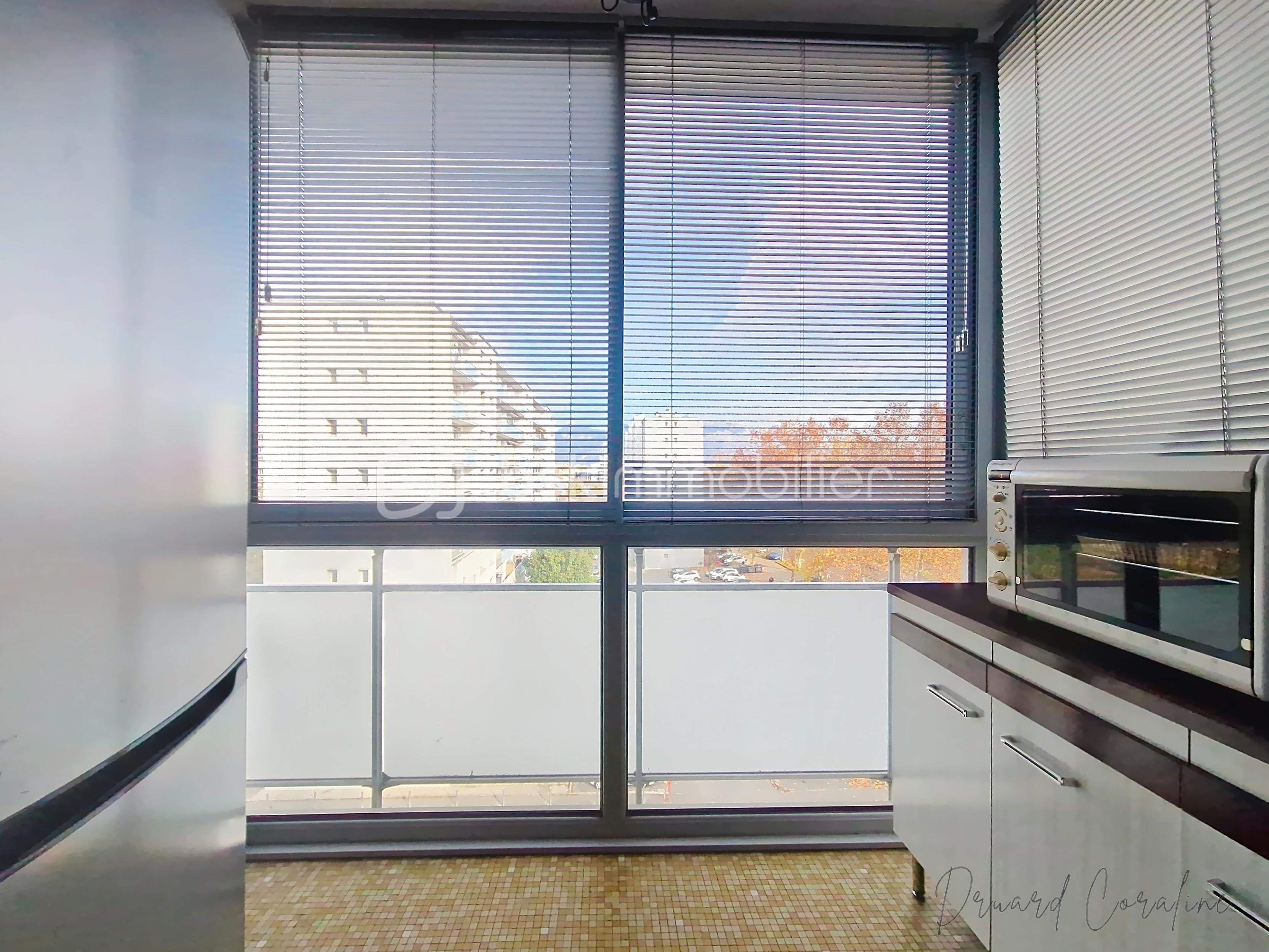 Appartement de 103,54 m² - vayr_00001.jpeg