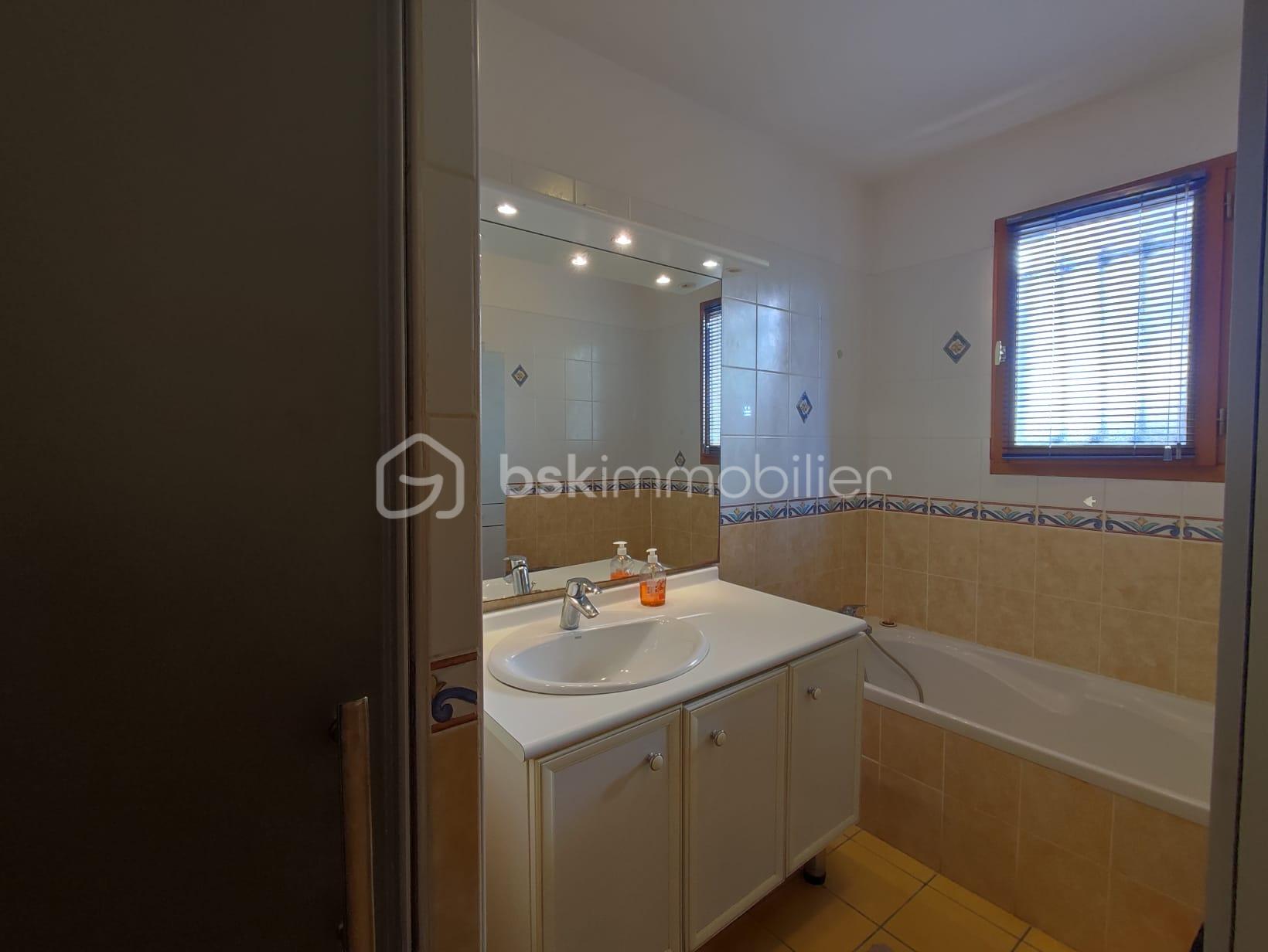 Maison traditionnelle de 90 m² - WhatsApp Image 2026-01-10 at 16.58.06 (2).jpeg