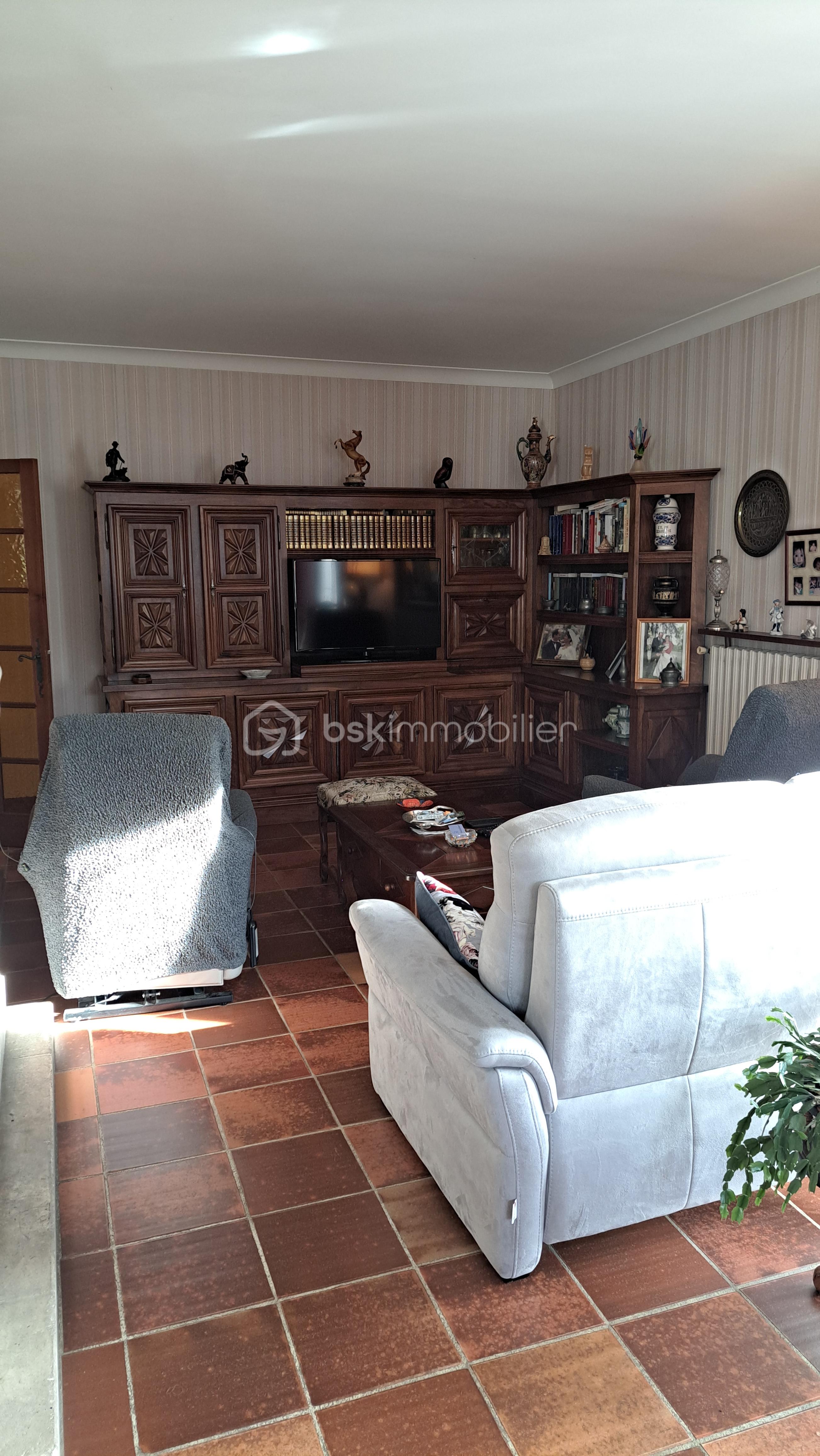 Maison traditionnelle de 211 m² - 20231019_103236.jpg