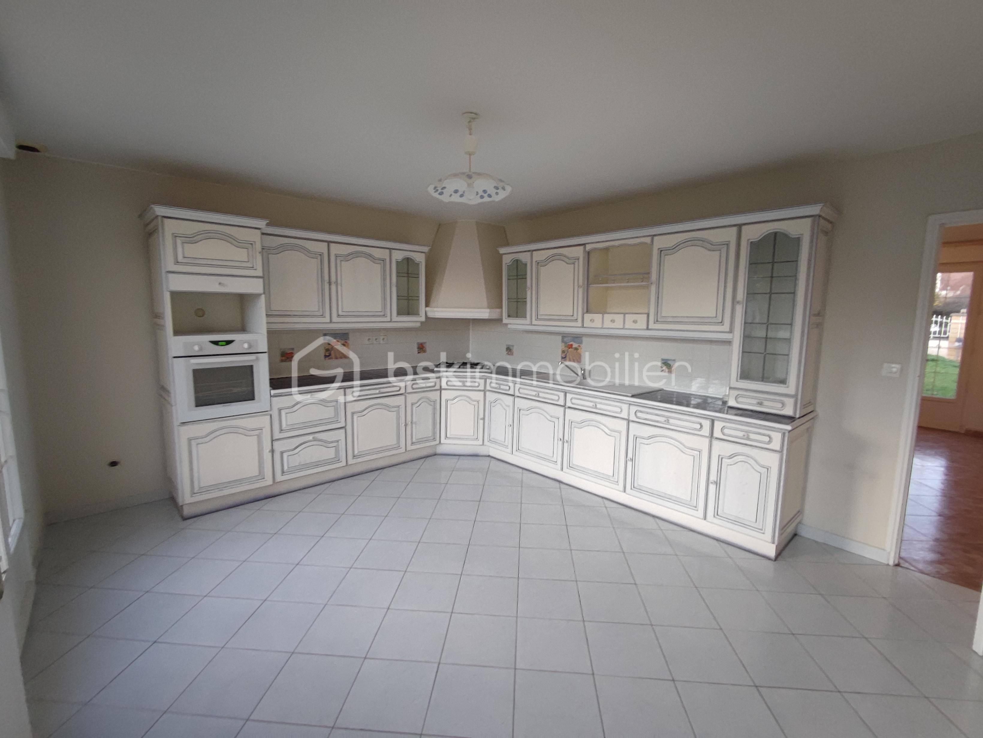 Pavillon de 104,34 m² - 1764075999827.jpg