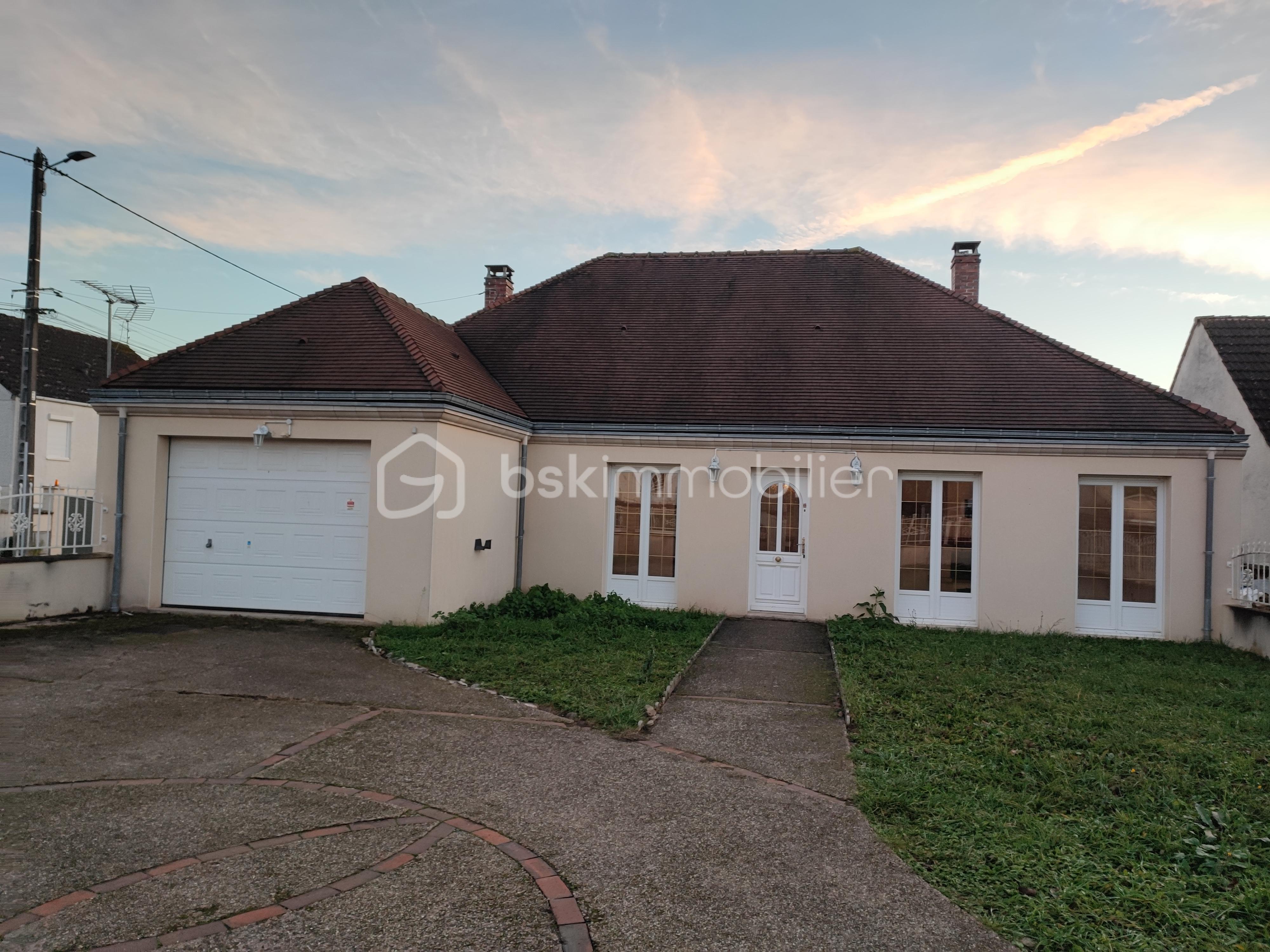 Pavillon de 104,34 m² - 1764075999791.jpg