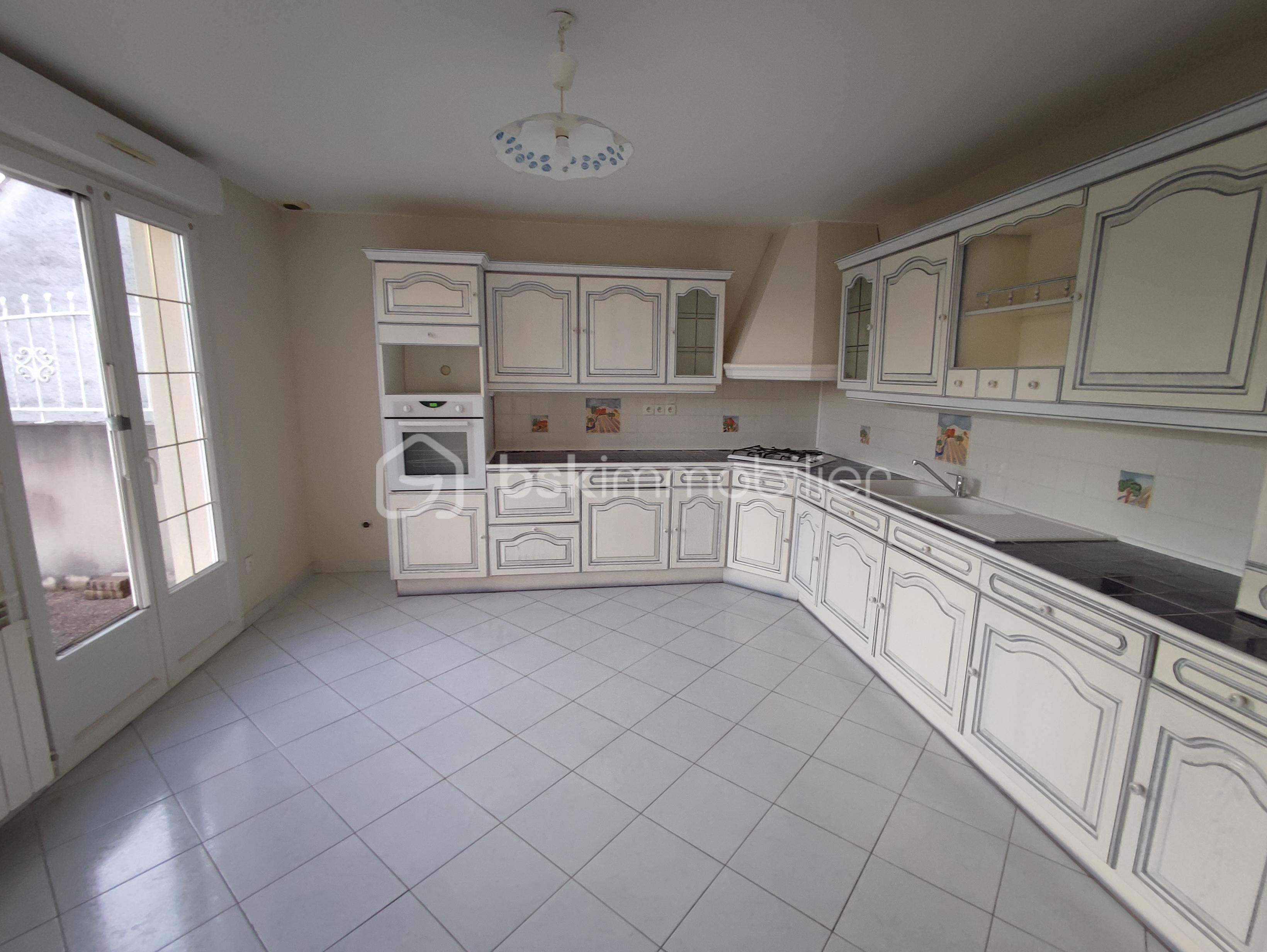 Pavillon de 104,34 m² - 1764075967739.jpg