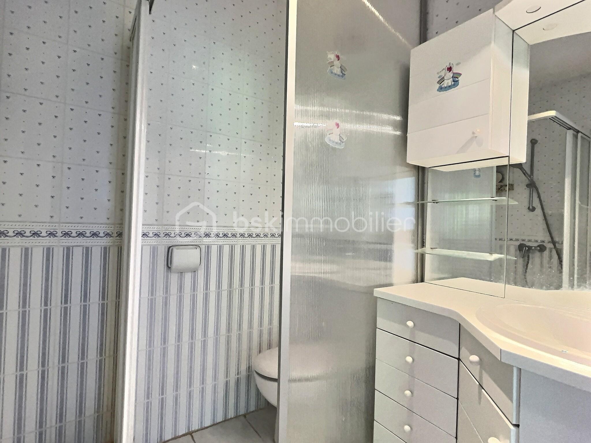 Appartement de 101,33 m² - exposio_132734332.jpg