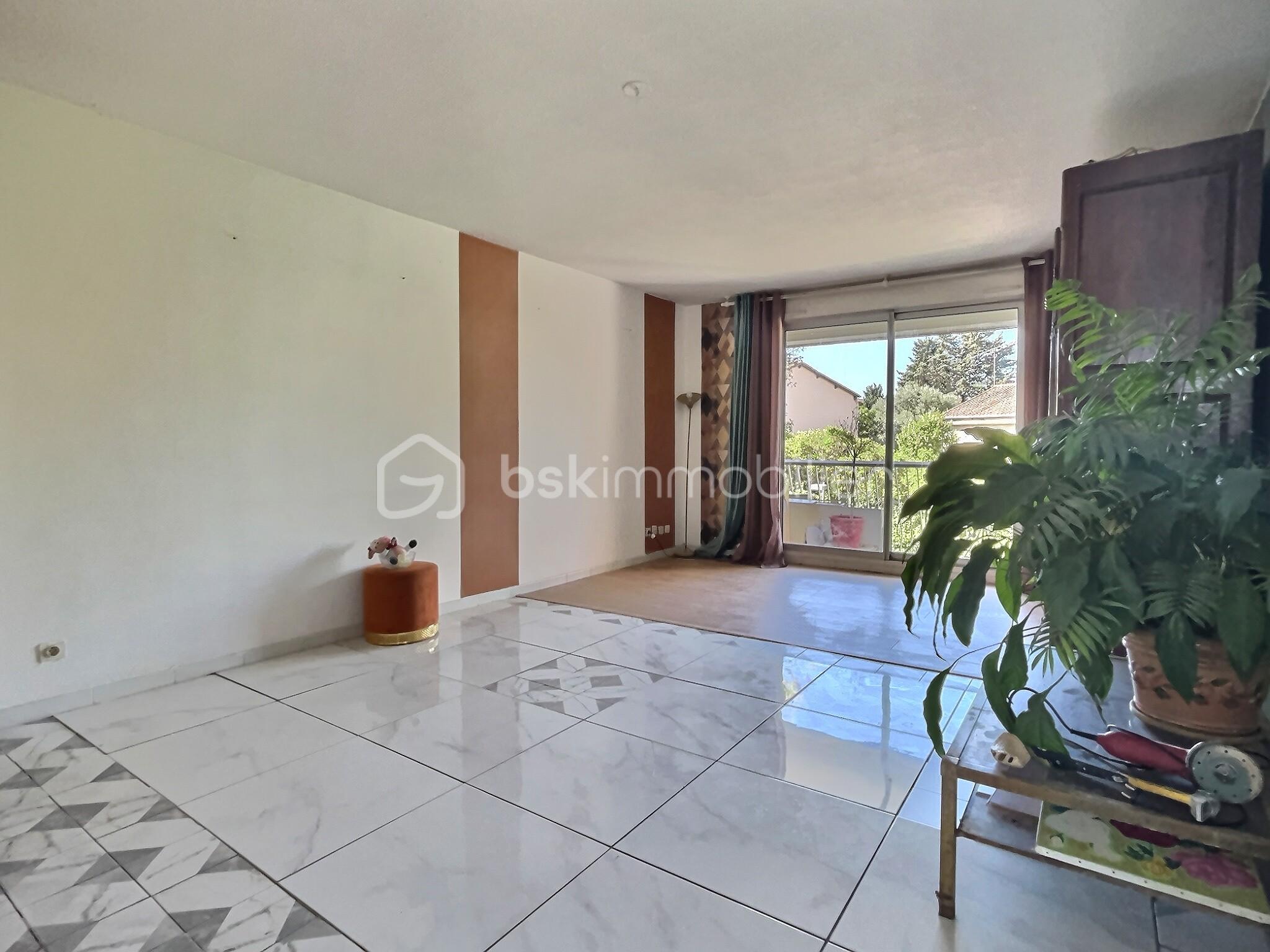 Appartement de 101,33 m² - exposio_132734316.jpg