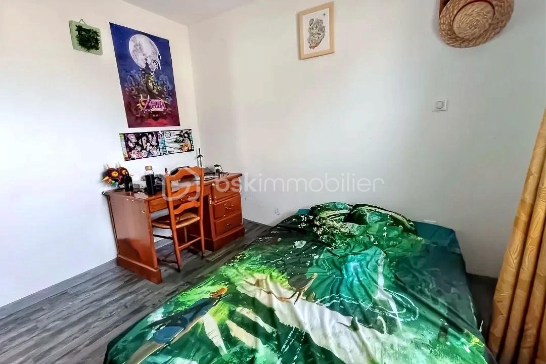 Maison de 120 m² - hoqi-9e1da75bc93e40c8952335d96127a1aa.jpg