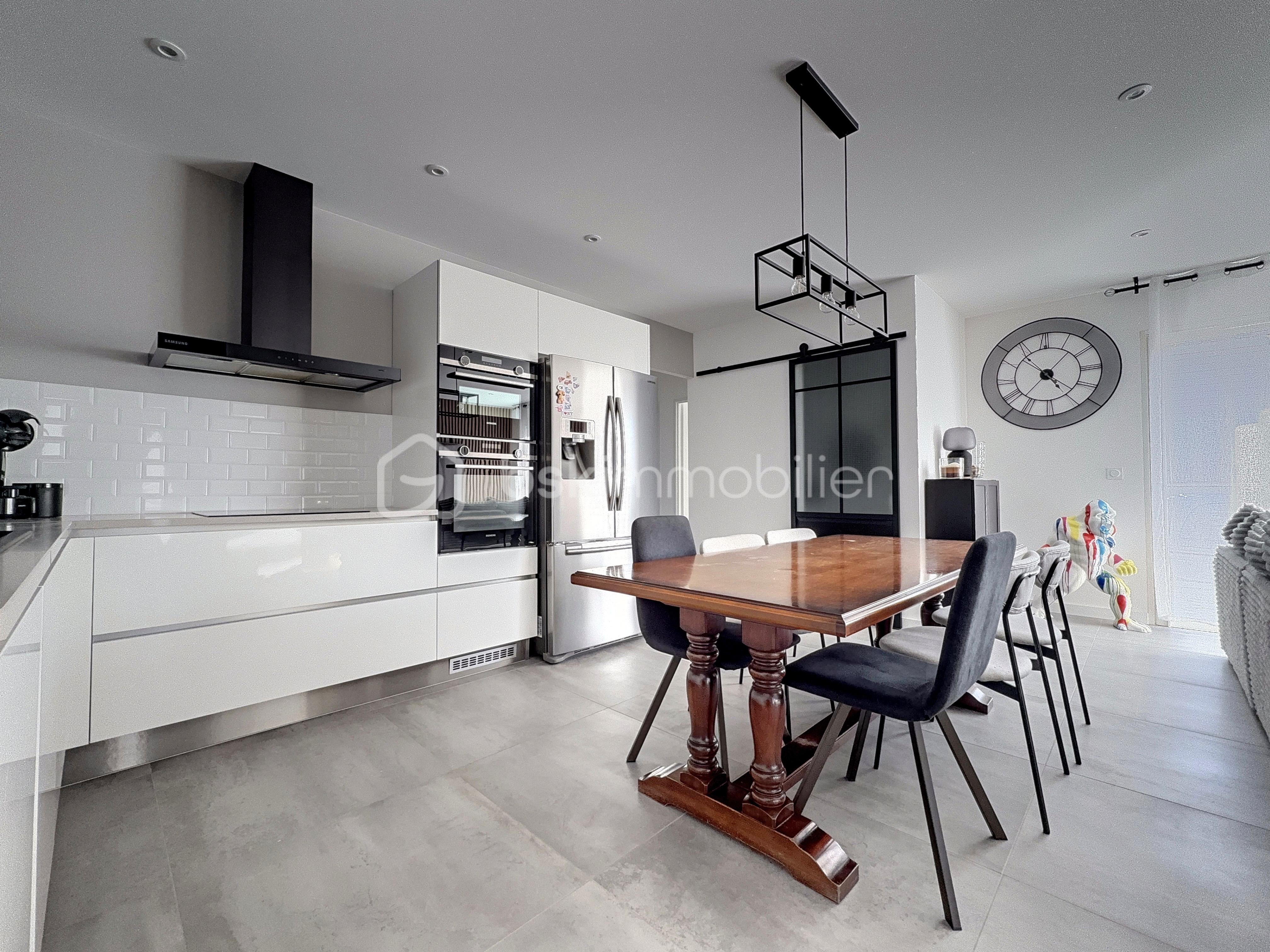 Maison contemporaine de 87 m² - B838DF06-EE06-4B4D-F477-1D1720A382A3.jpg