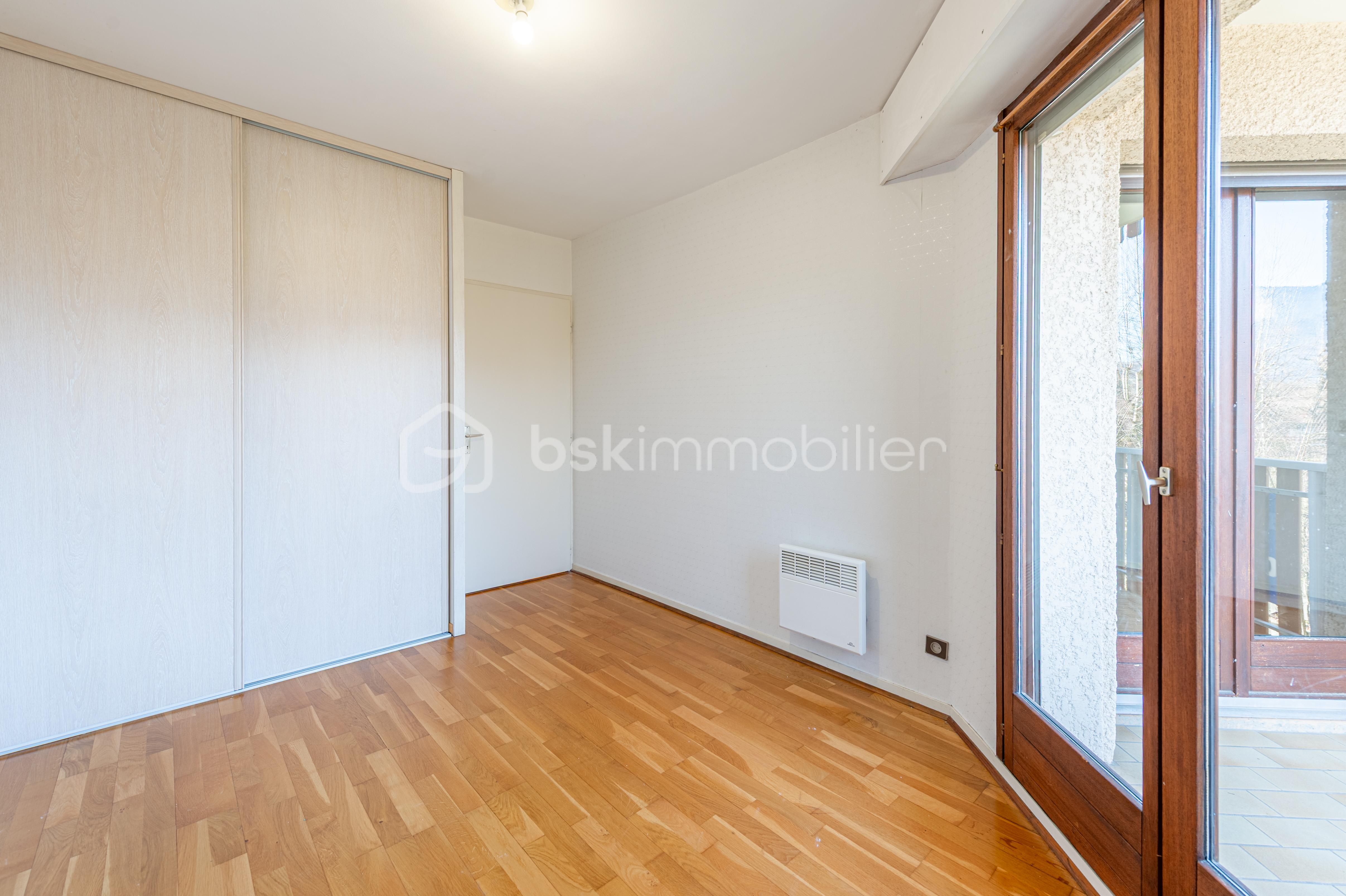 Appartement de 74 m² - BSK-T3-ChemindesTrolles©KaptureHD-14.jpg