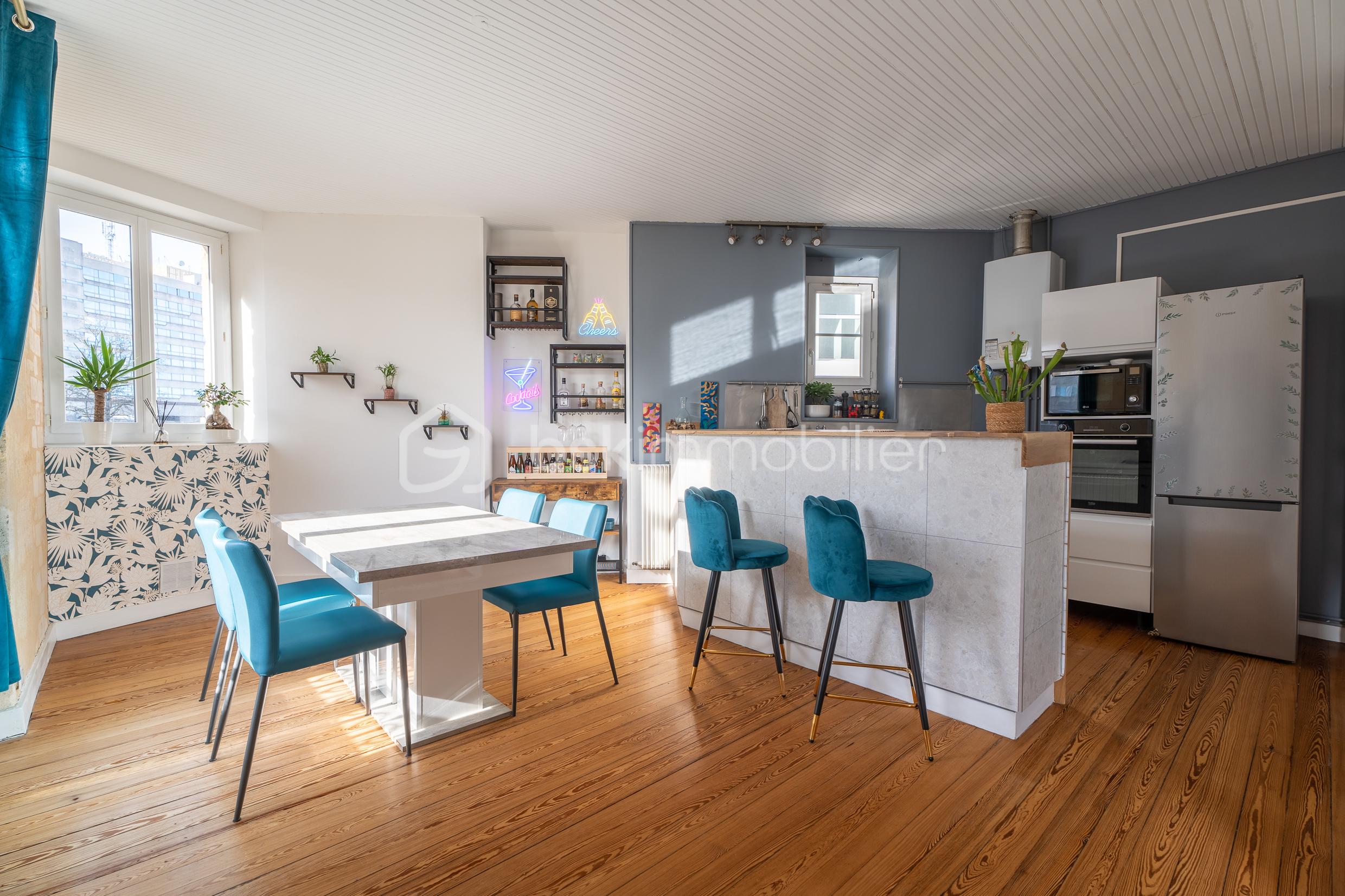 Appartement de 91 m² - VZ8BmxJ7mqAcLc3iflbr7b9UxkfcpaxQJ3gsNR5u.jpg