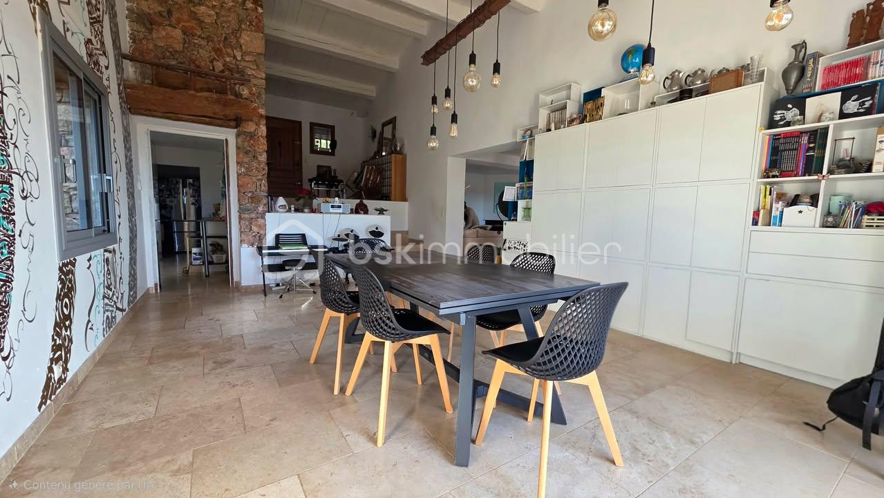 Maison en pierre de 184 m² - 619993547_2653583528336170_1554393954887857218_n.jpg