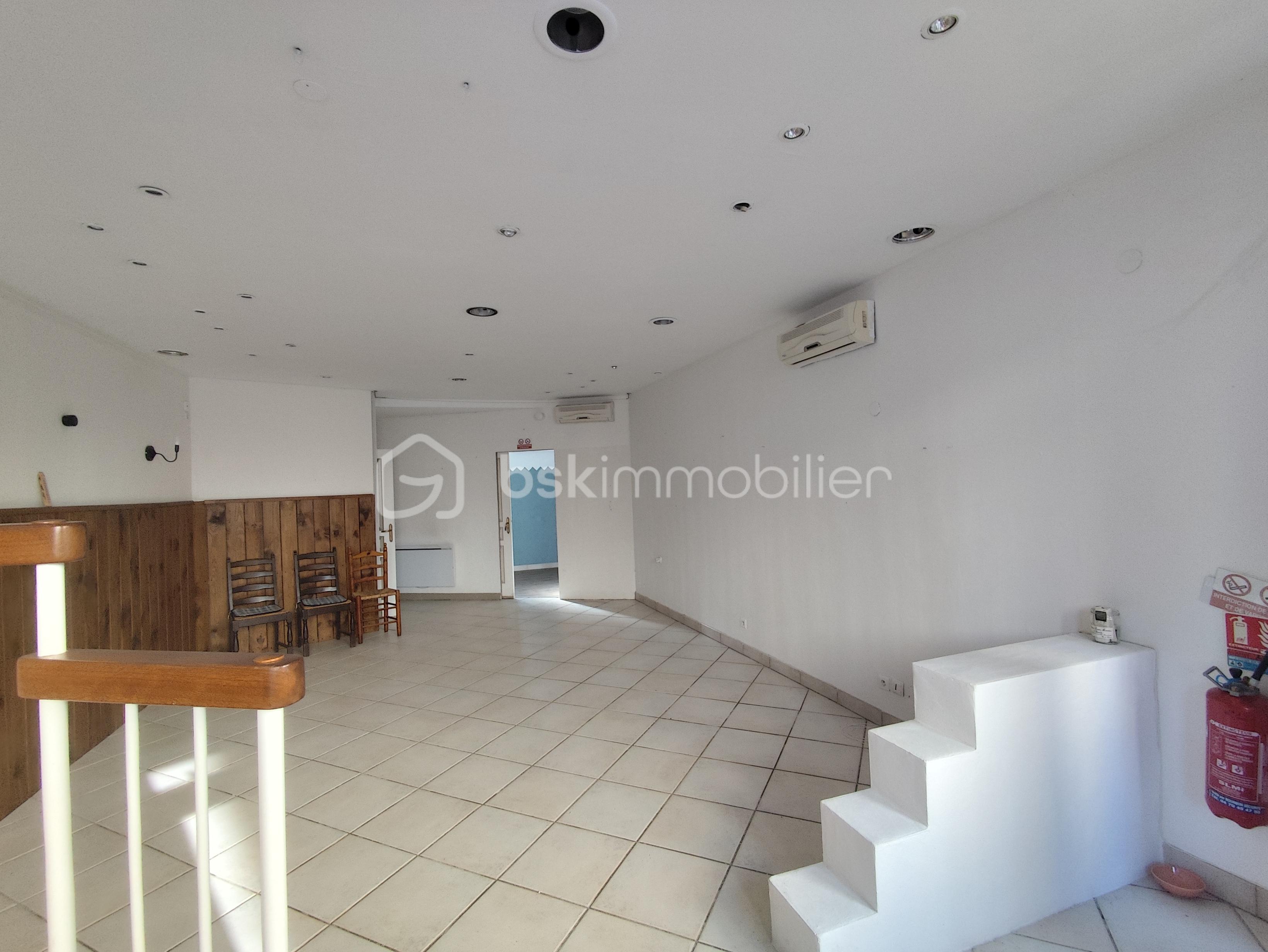 Immeuble mixte de 140 m² - IMG_20260111_135050.jpg