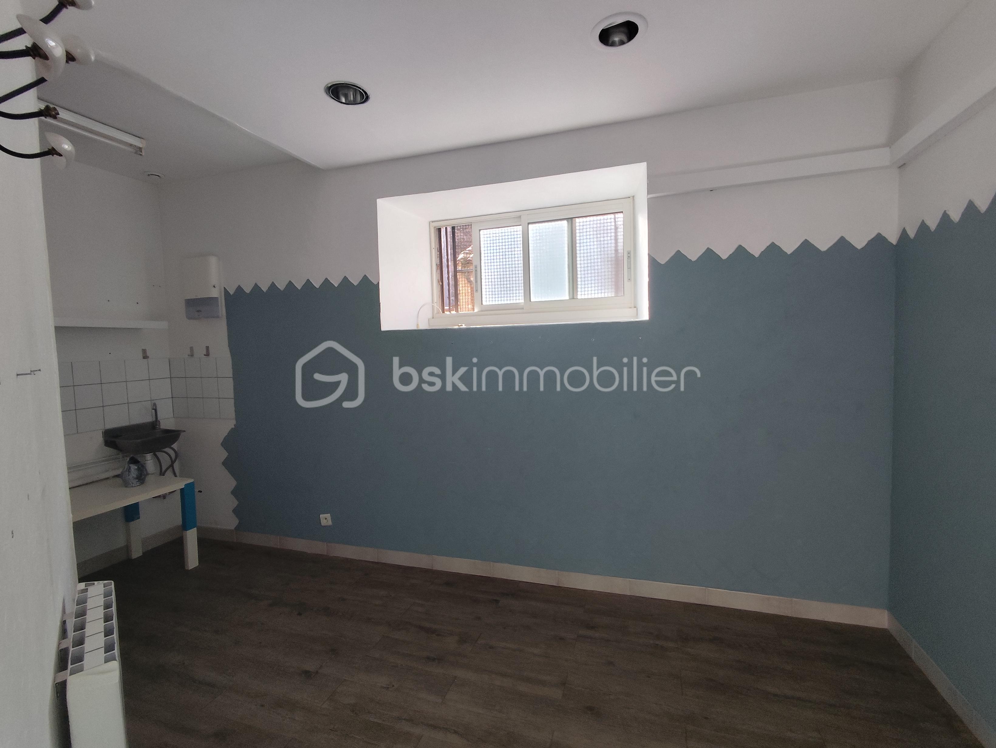 Immeuble mixte de 140 m² - IMG_20260111_134456.jpg