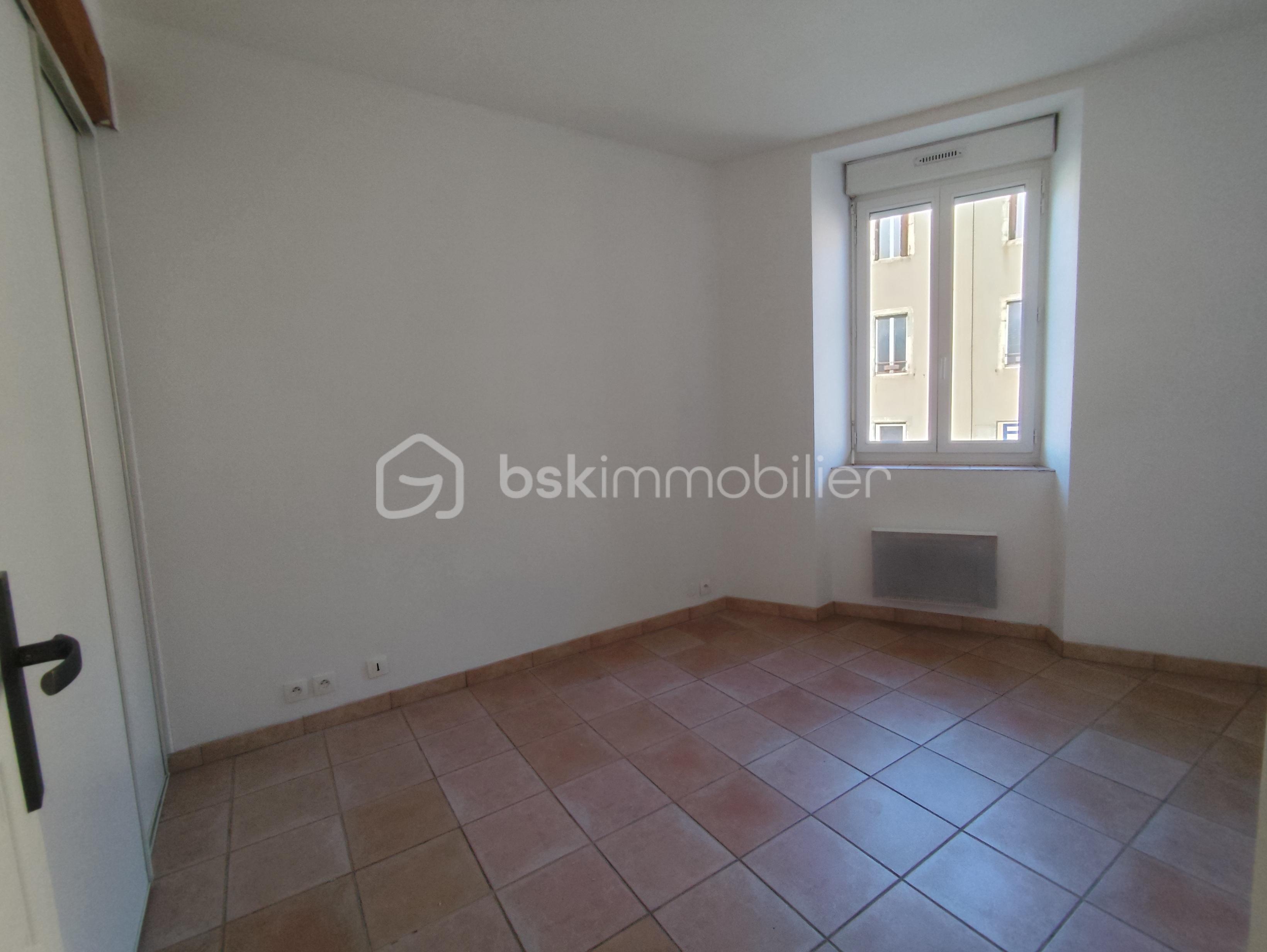 Immeuble mixte de 140 m² - IMG_20260111_140805.jpg