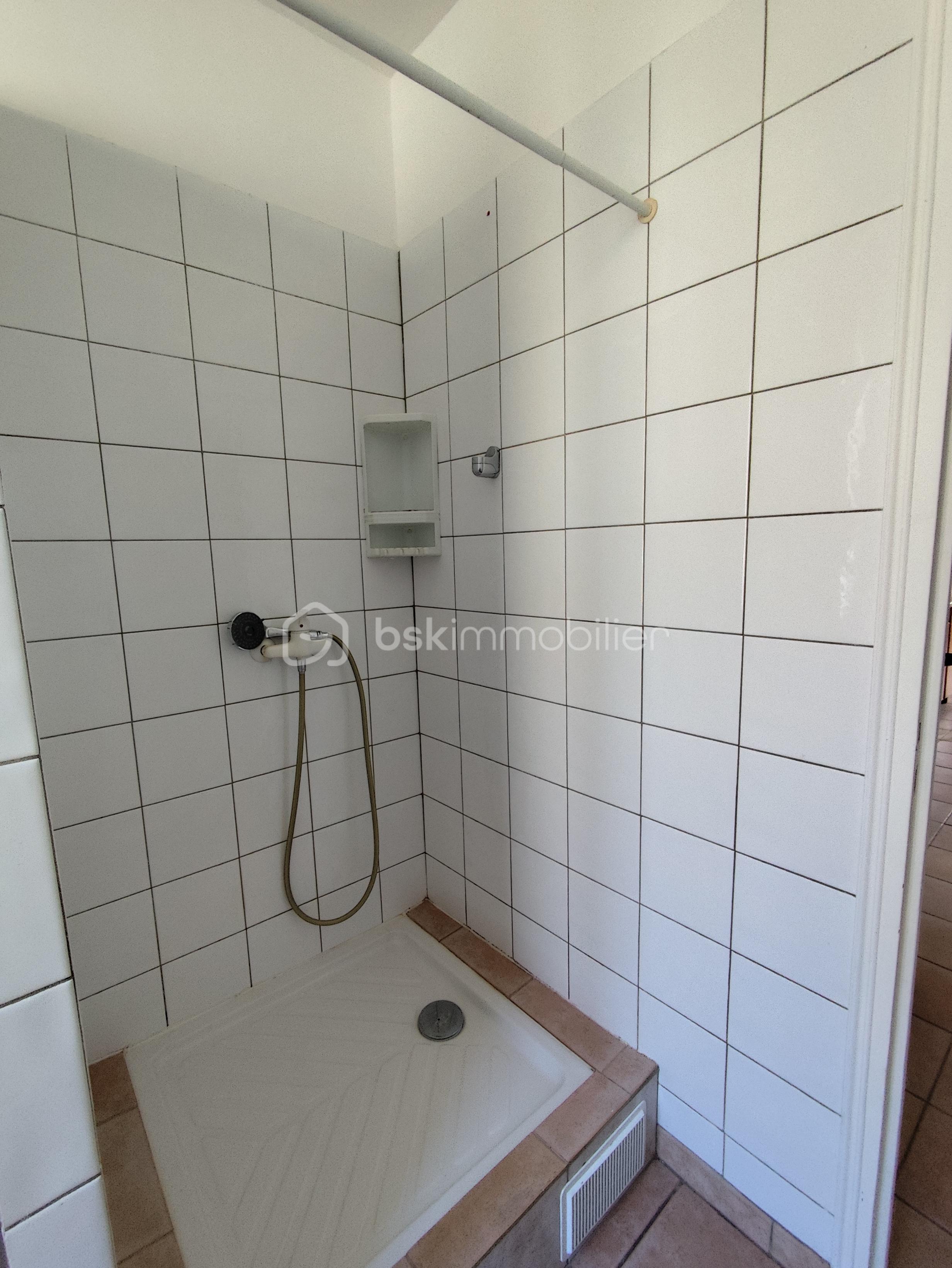 Immeuble mixte de 140 m² - IMG_20260111_140818.jpg